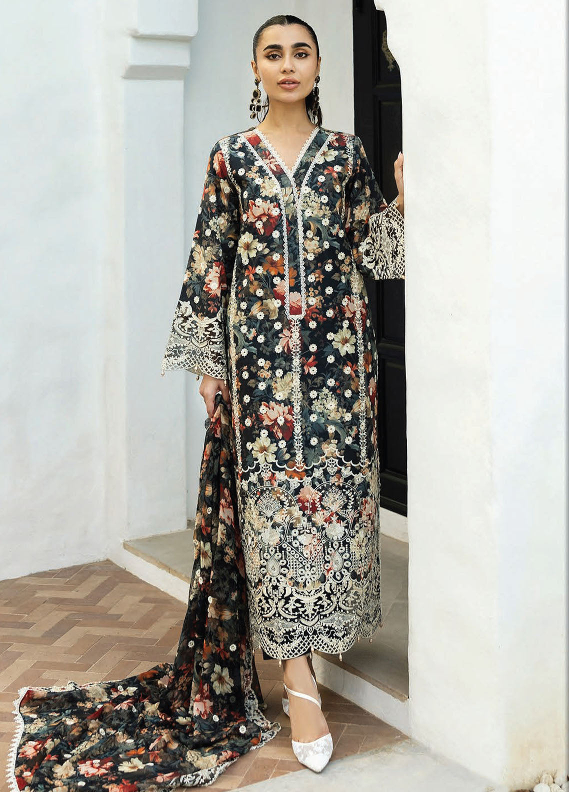 Zainab Chottani Embroidered Chikankari Suits Unstitched 3 Piece D10A Reeya