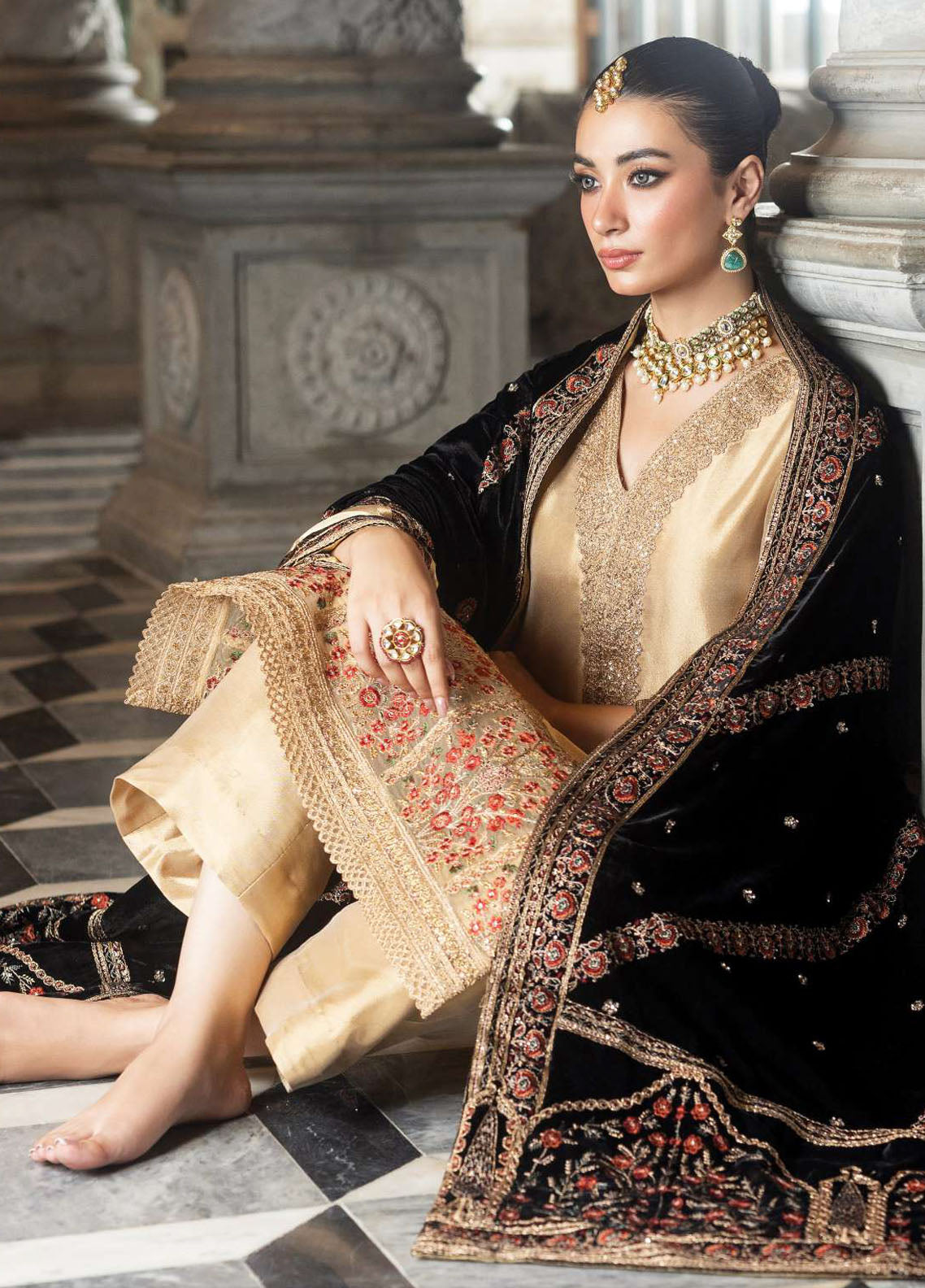 Zainab Chottani Unstitched Velvet Collection 2024 D-04 Minha