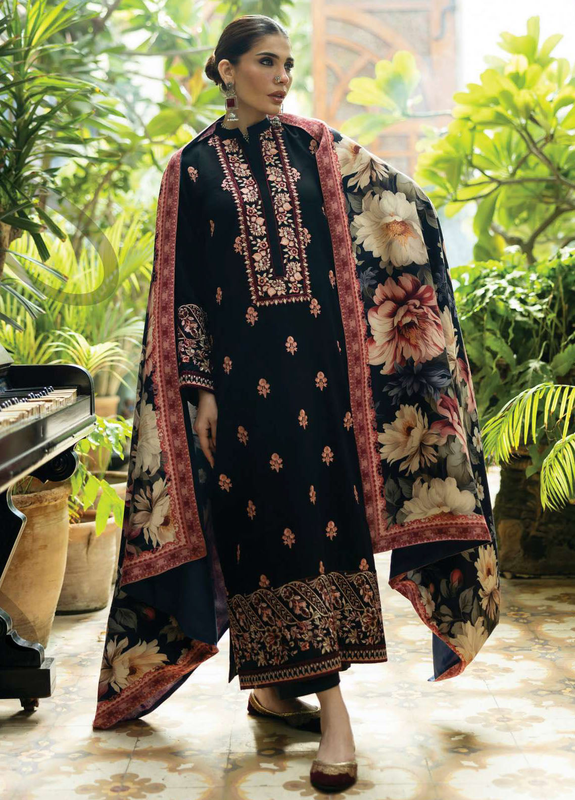 Zainab Chottani Unstitched Winter Shawls Collection 2024 D-02 Alaya