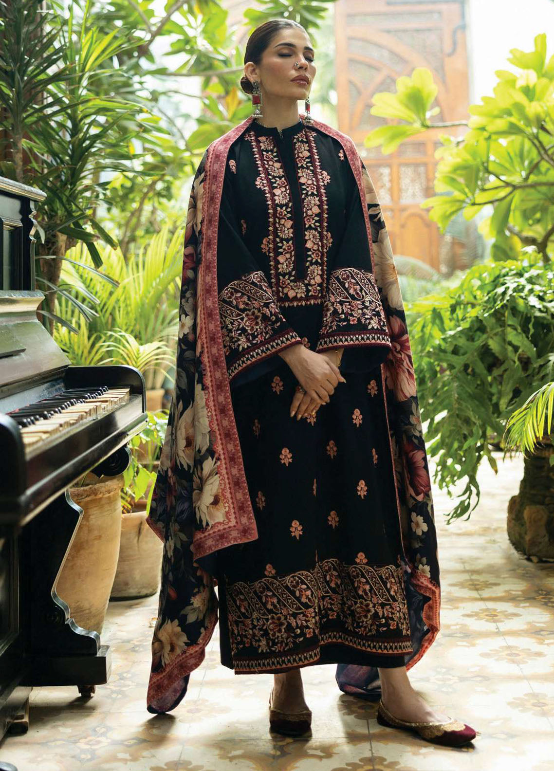 Zainab Chottani Unstitched Winter Shawls Collection 2024 D-02 Alaya