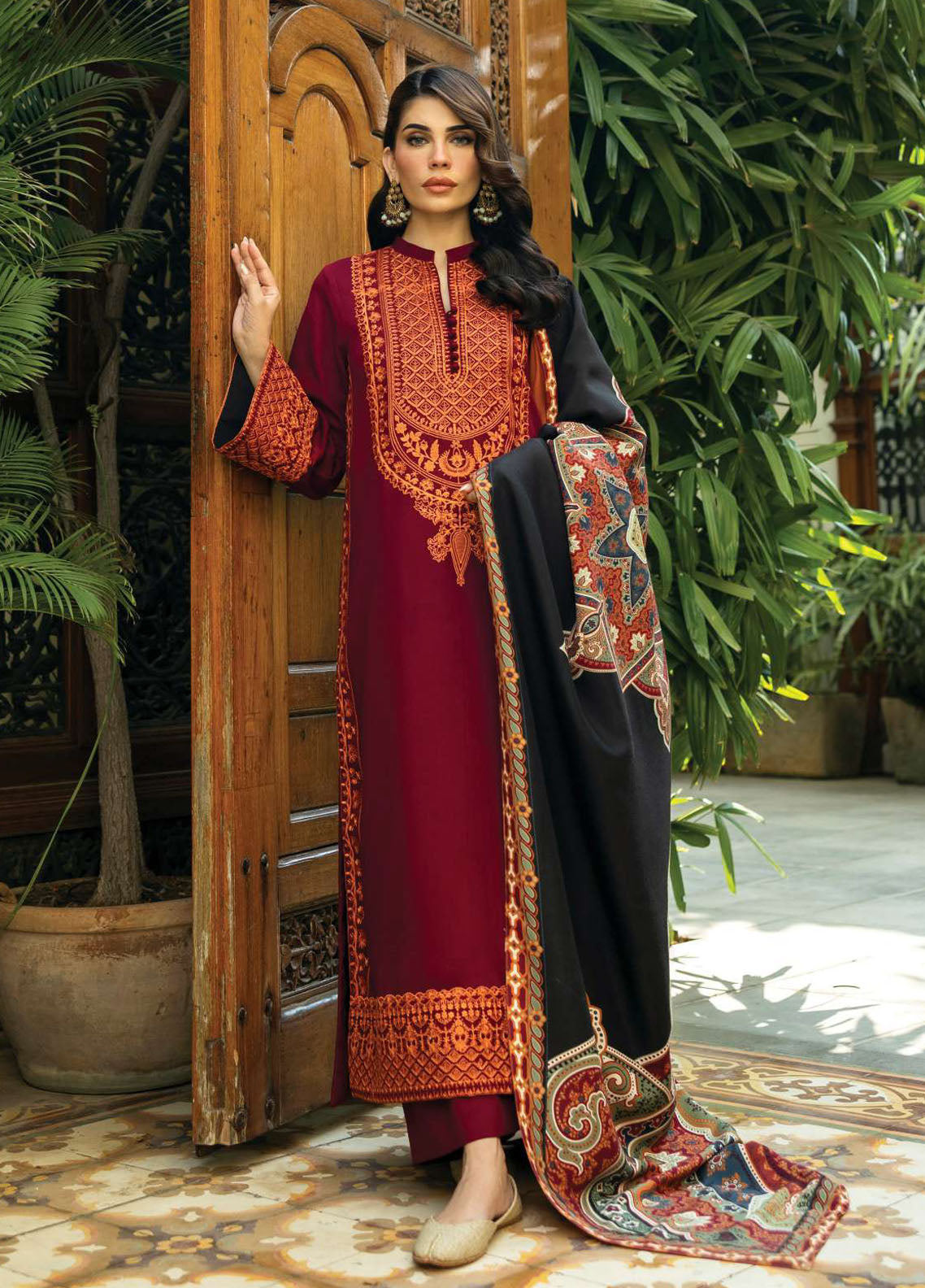 Zainab Chottani Unstitched Winter Shawls Collection 2024 D-10 Sila