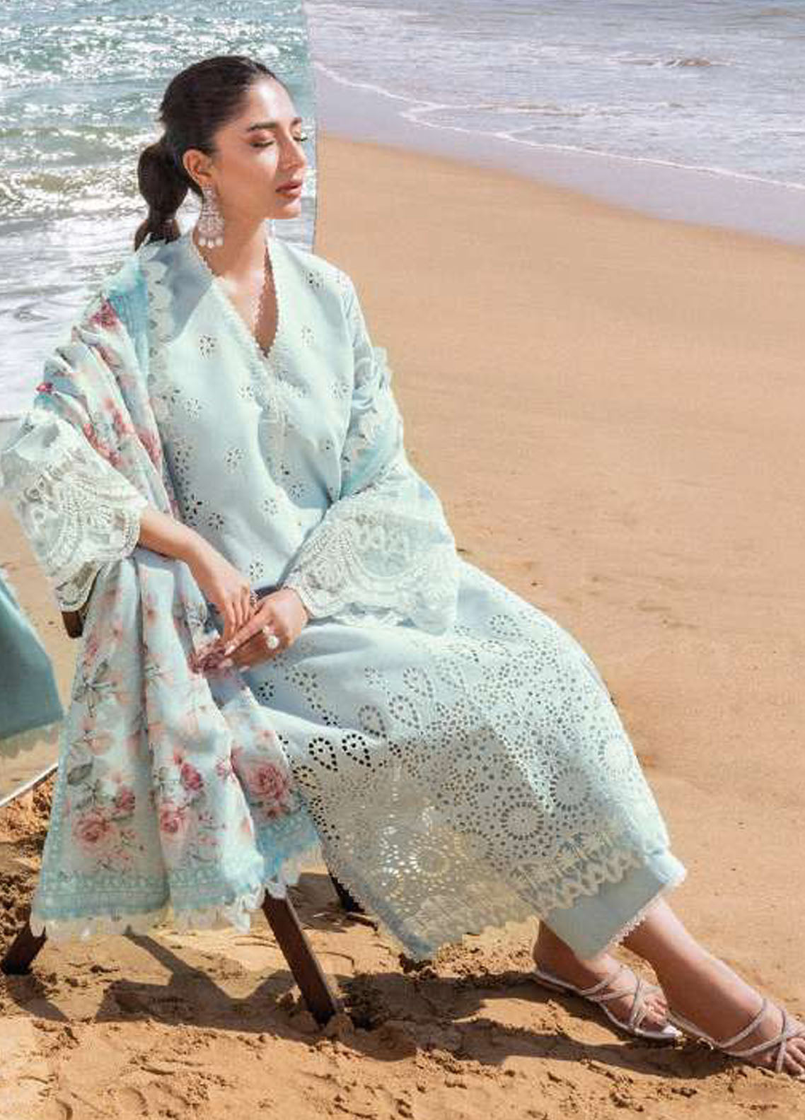 Zainab Chottani Chikankari Luxury Unstitched Collection 2024 D-2B Nora