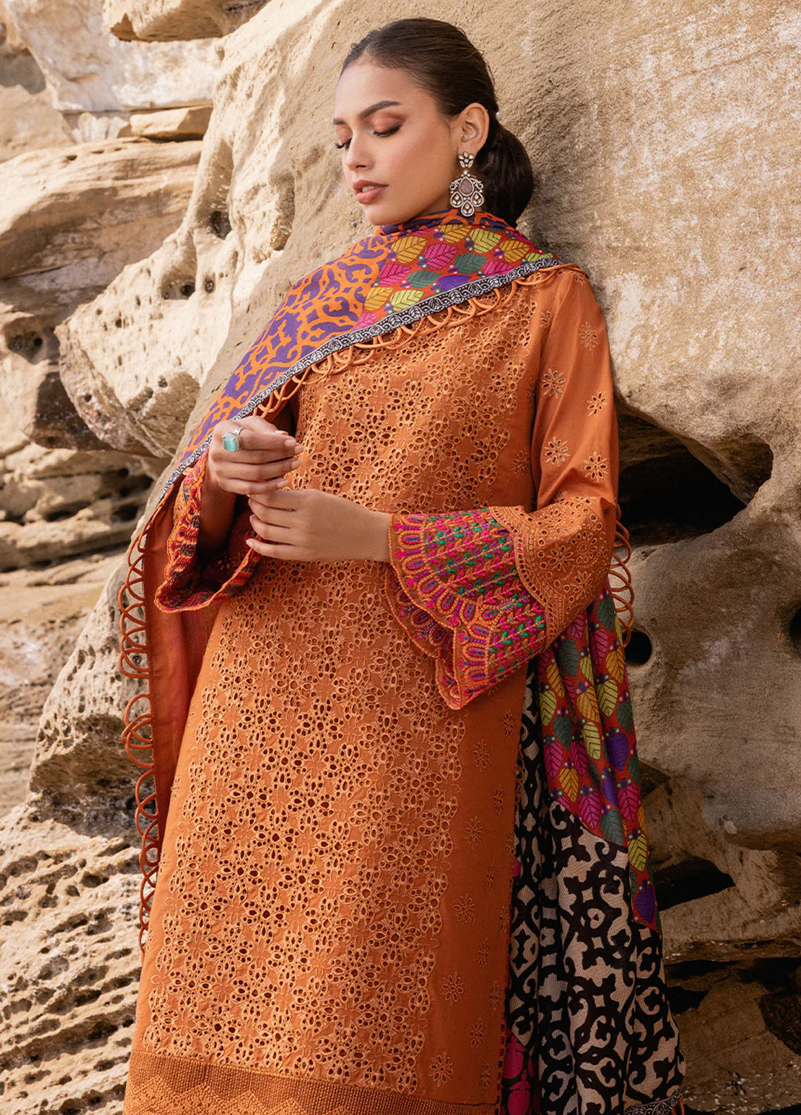 Zainab Chottani Chikankari Luxury Unstitched Collection 2024 D-4A Naysa