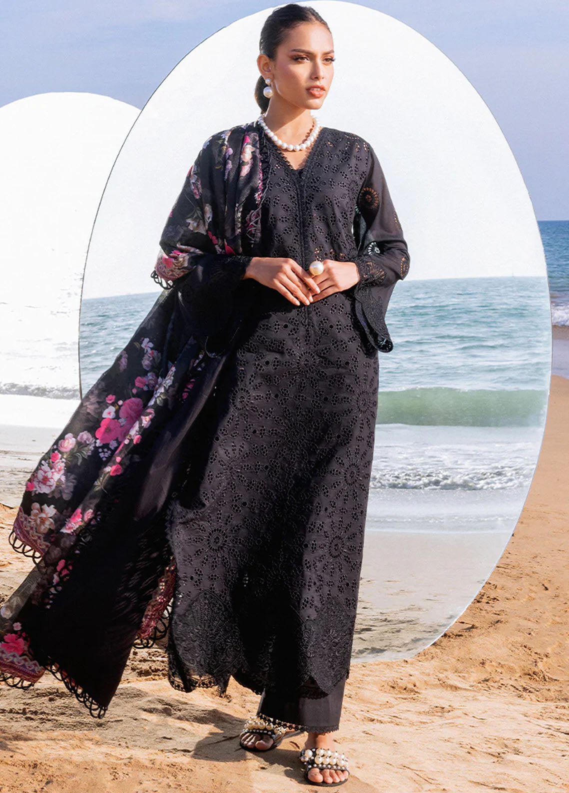Zainab Chottani Chikankari Luxury Unstitched Collection 2024 D-5A Kanza