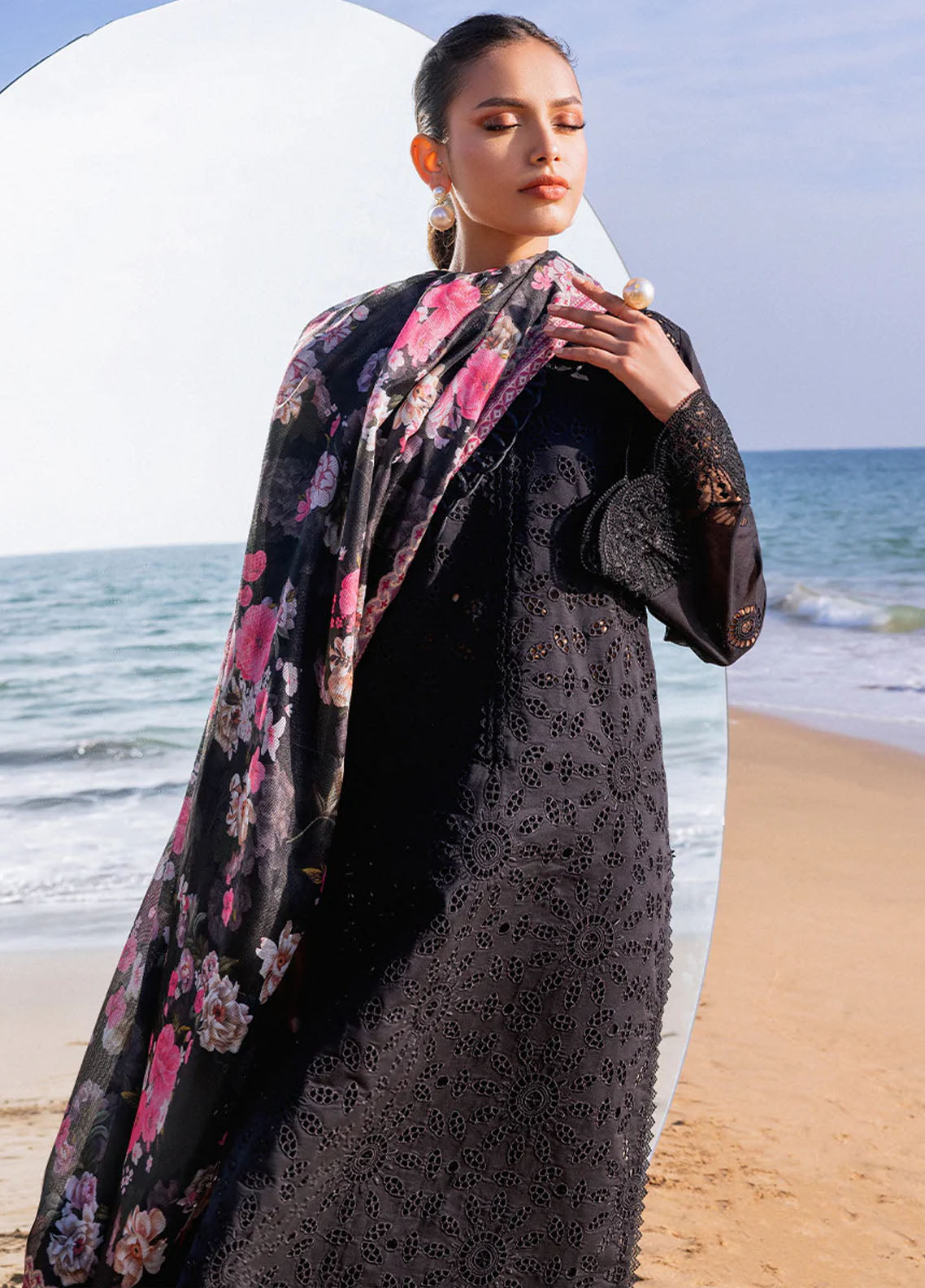 Zainab Chottani Chikankari Luxury Unstitched Collection 2024 D-5A Kanza