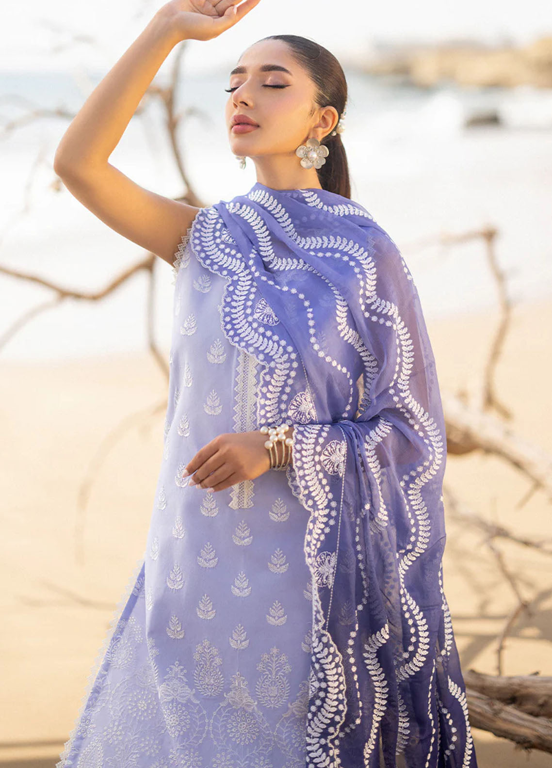 Zainab Chottani Chikankari Luxury Unstitched Collection 2024 D-8A Amyra