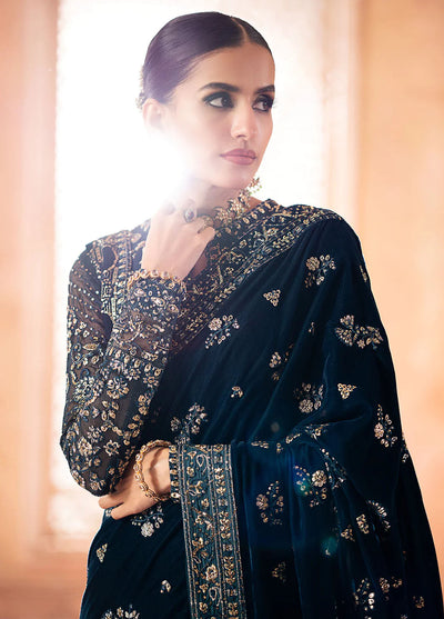 Zardozi By AIK Atelier Velvet Collection 2023 Look 06