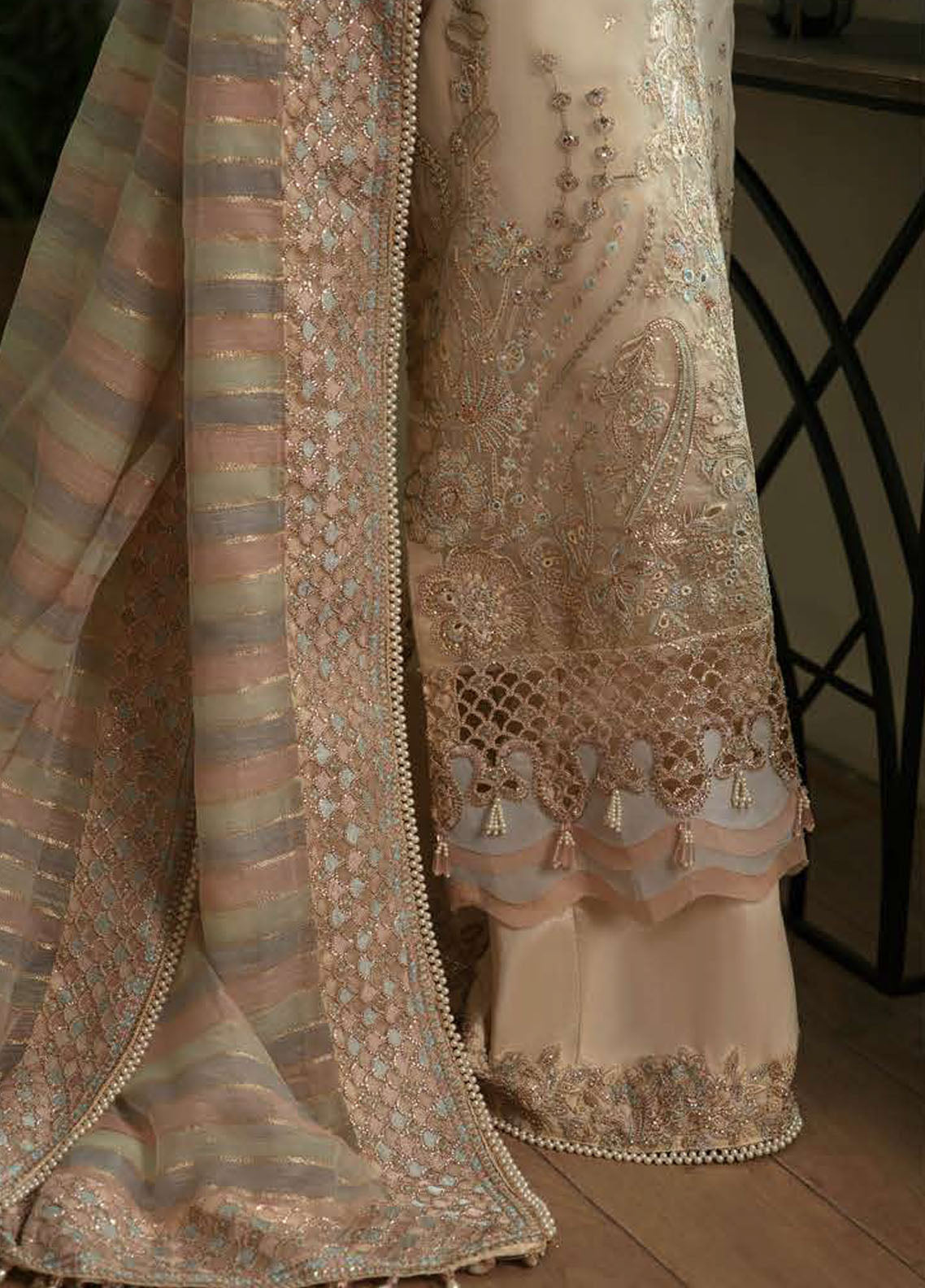 Zarin by Eleshia Luxury Formals Collection 2024 ELS24ZL Shahzeen