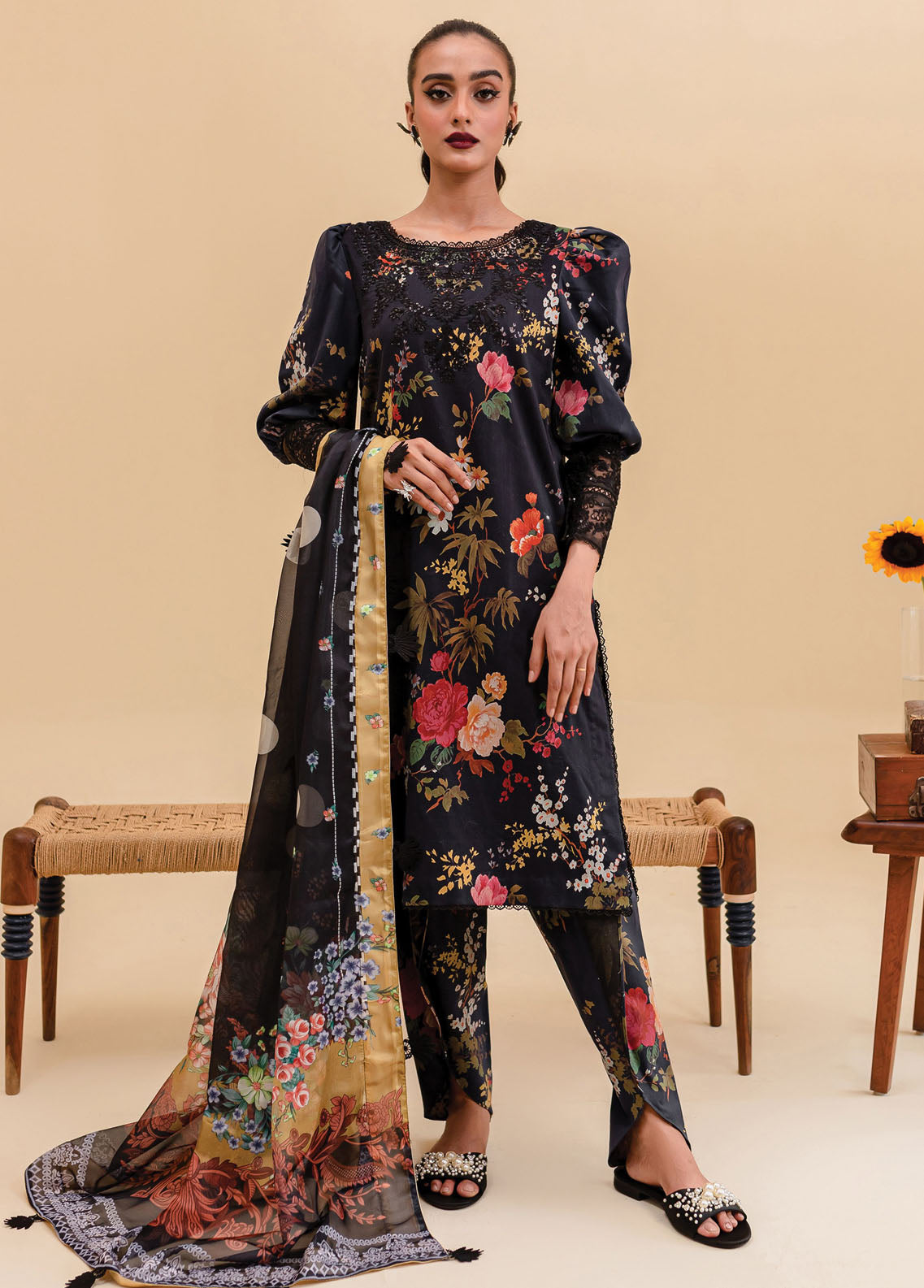 Zoya & Fatima Summer Basics Unstitched Collection 2023 ZF8-767