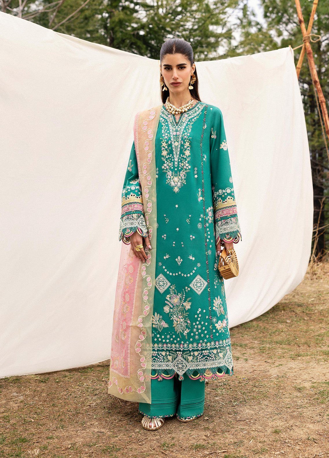 Qlinekari by Qalamkar Embroidered Lawn Suits Unstitched 3 Piece QLM25QK DC-08 Elida
