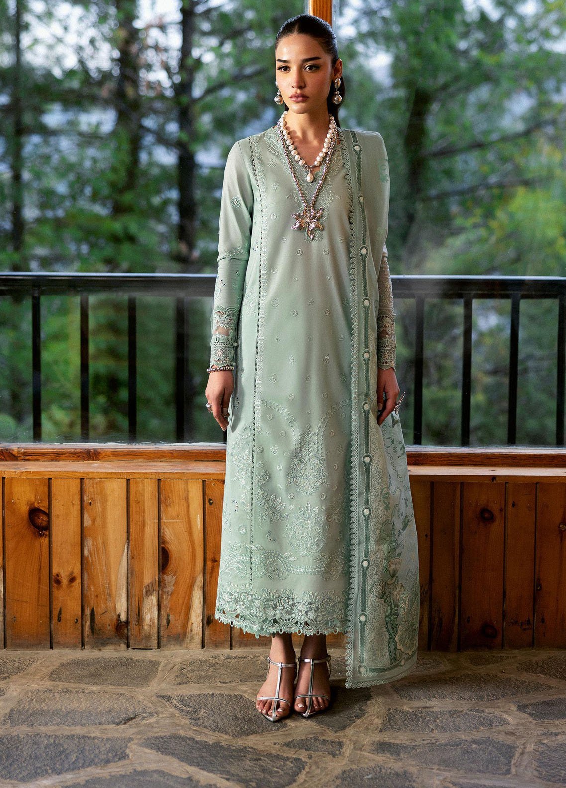 Qlinekari by Qalamkar Embroidered Lawn Suits Unstitched 3 Piece QLM25QK DC-15 Elira