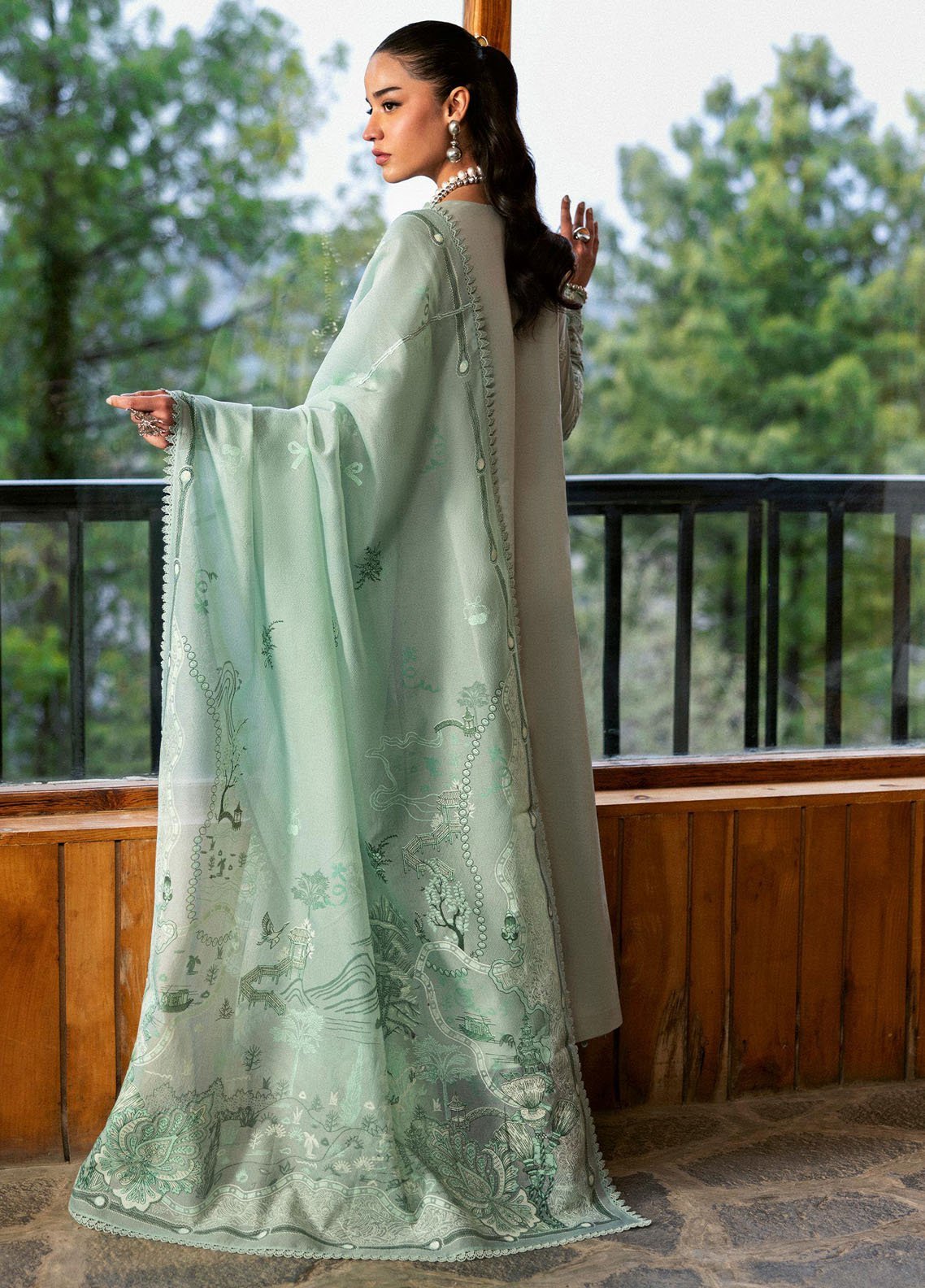 Qlinekari by Qalamkar Embroidered Lawn Suits Unstitched 3 Piece QLM25QK DC-15 Elira