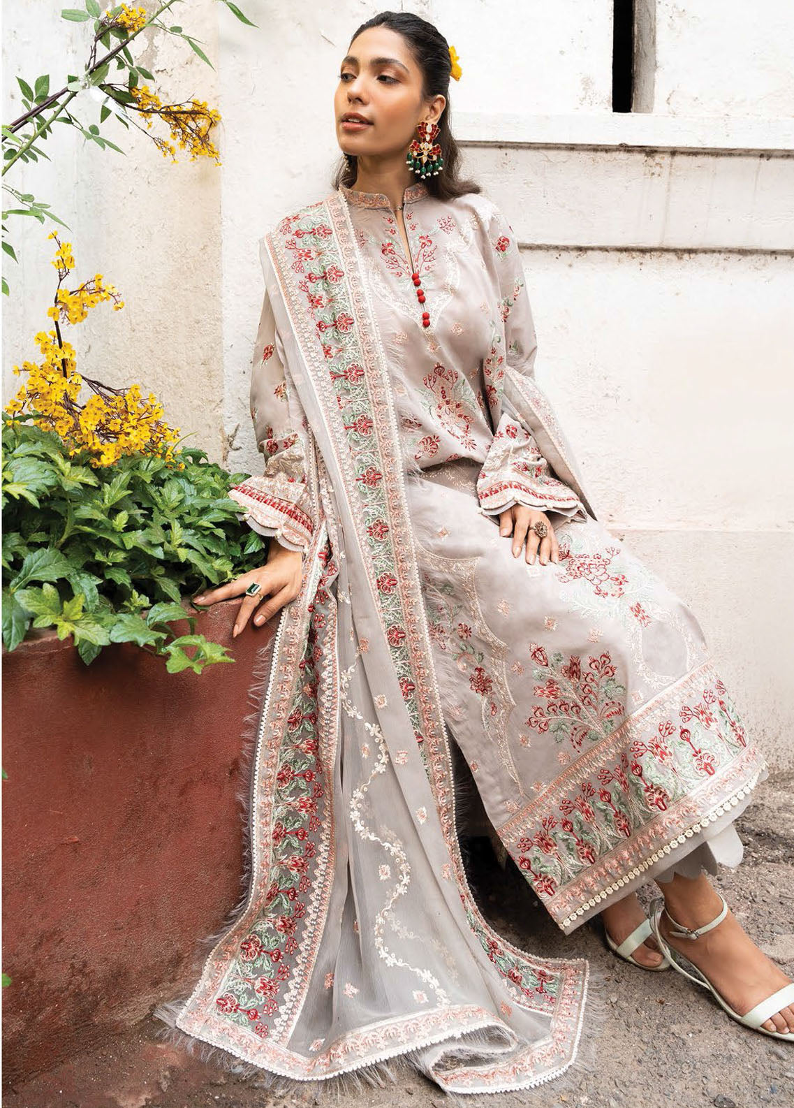AIK Atelier Meenakari Unstitched Lawn Collection 2023 Vol-01 Look 05