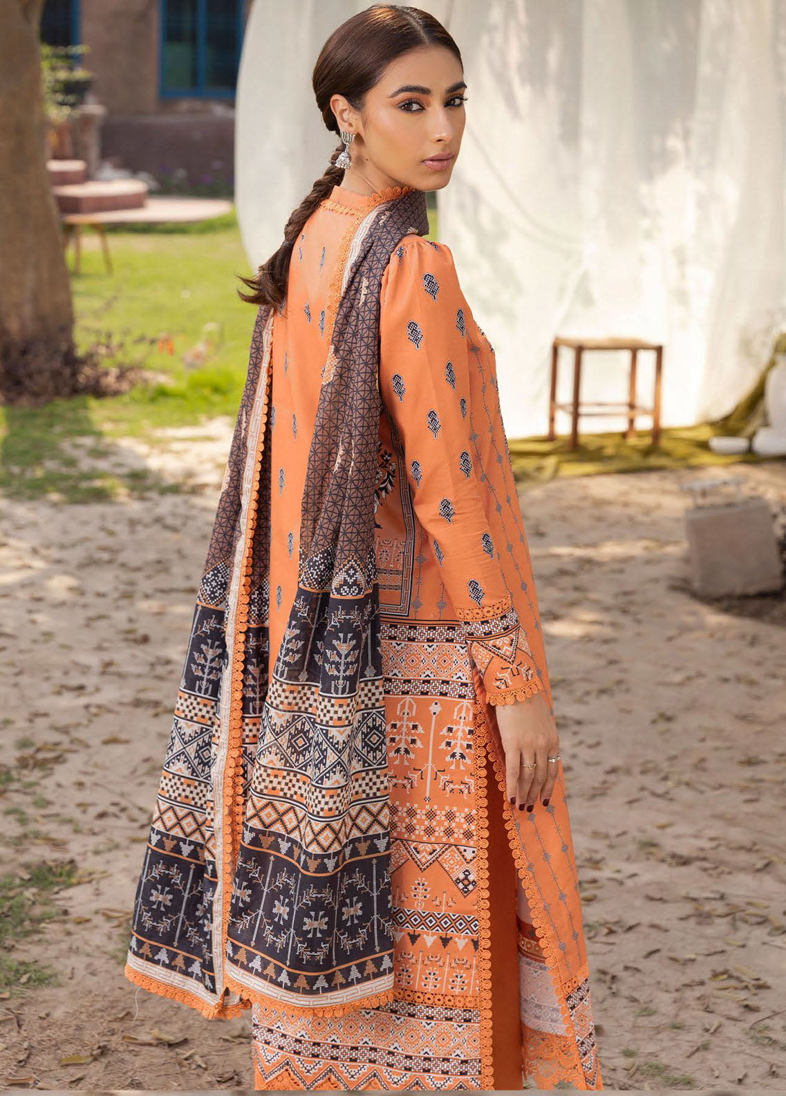 Aabyaan Prints Unstitched Lawn Collection 2023 AP-03 Amira