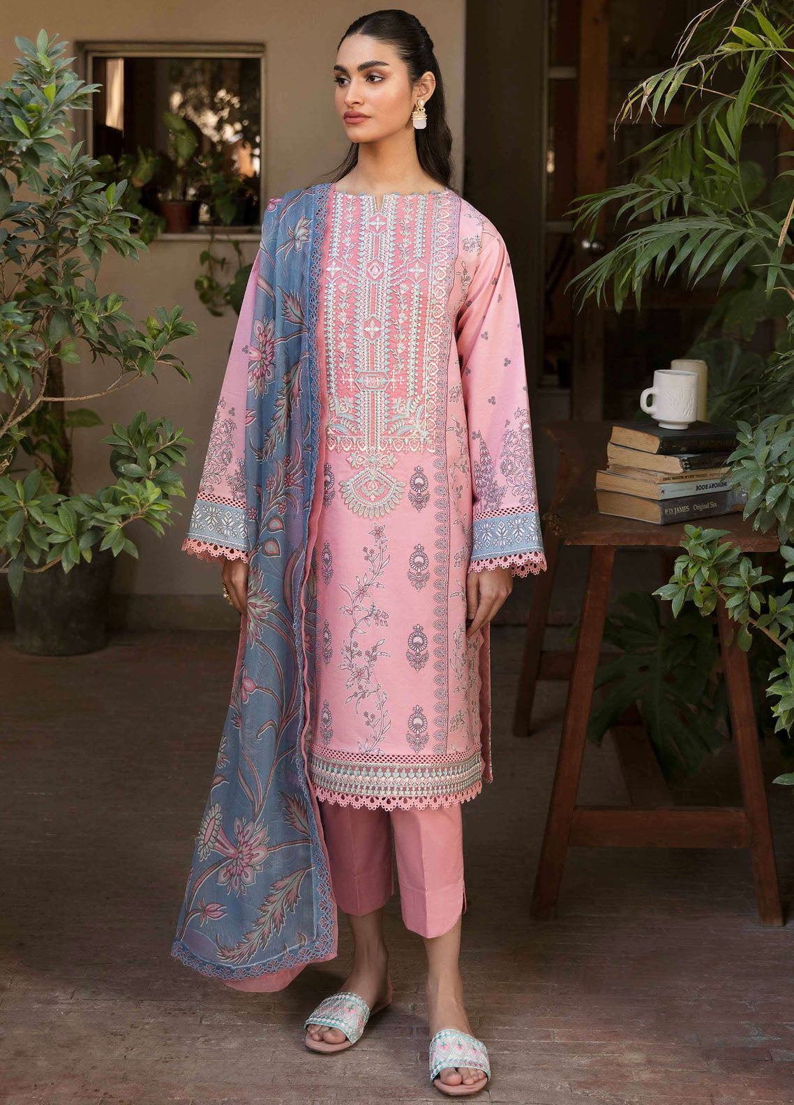 Afsanah By Seran Unstitched Lawn Collection D-04