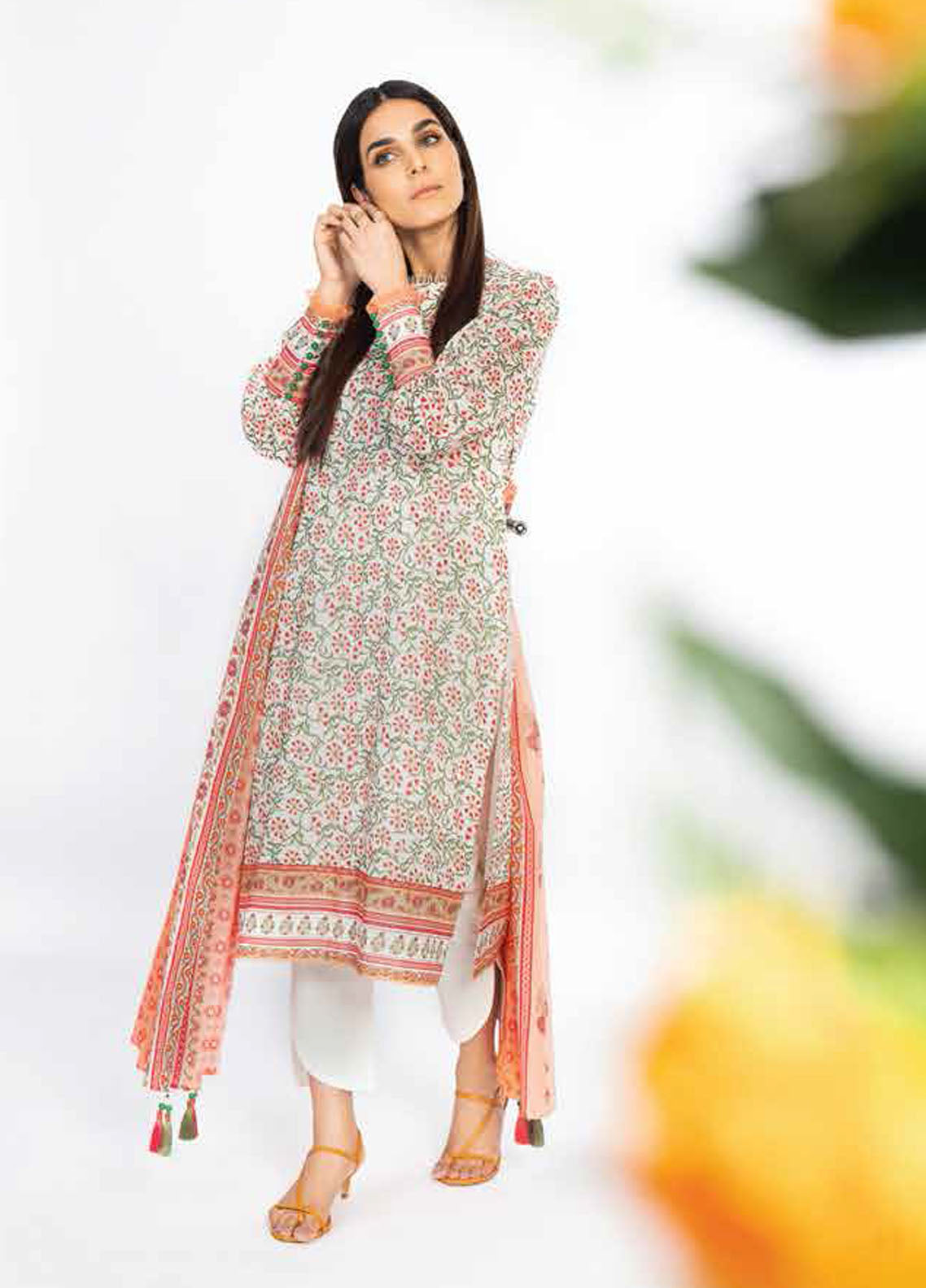 Al Karam Printed Lawn Suits Unstitched 3 Piece AK23SSL SS-11.1-23-Off White - Summer Collection