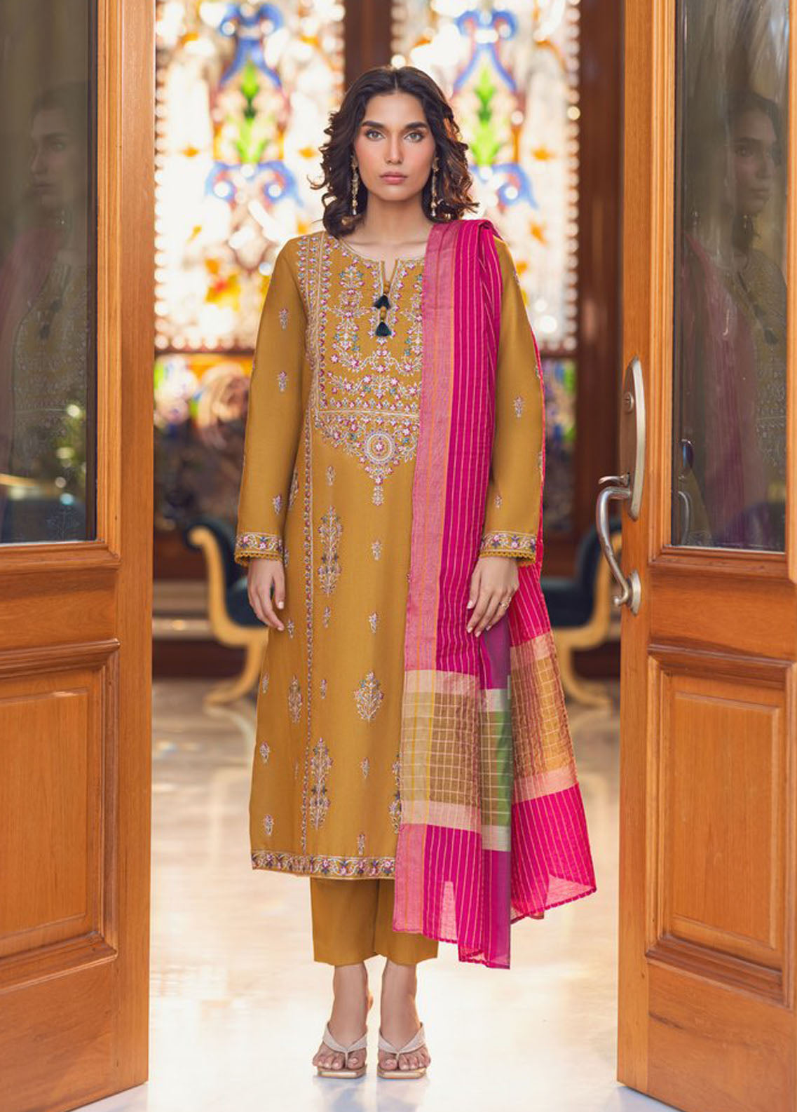 Asim Jofa Essential Unstitched Lawn Collection 2023 AJP-01