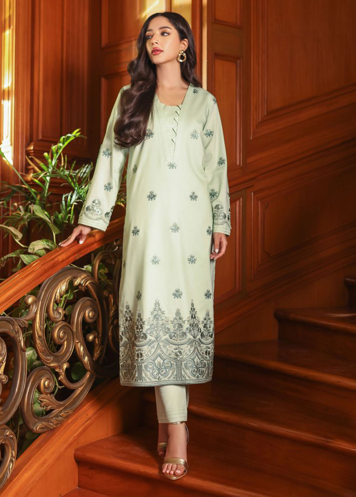 Asim Jofa Essential Unstitched Lawn Collection 2023 AJP-03