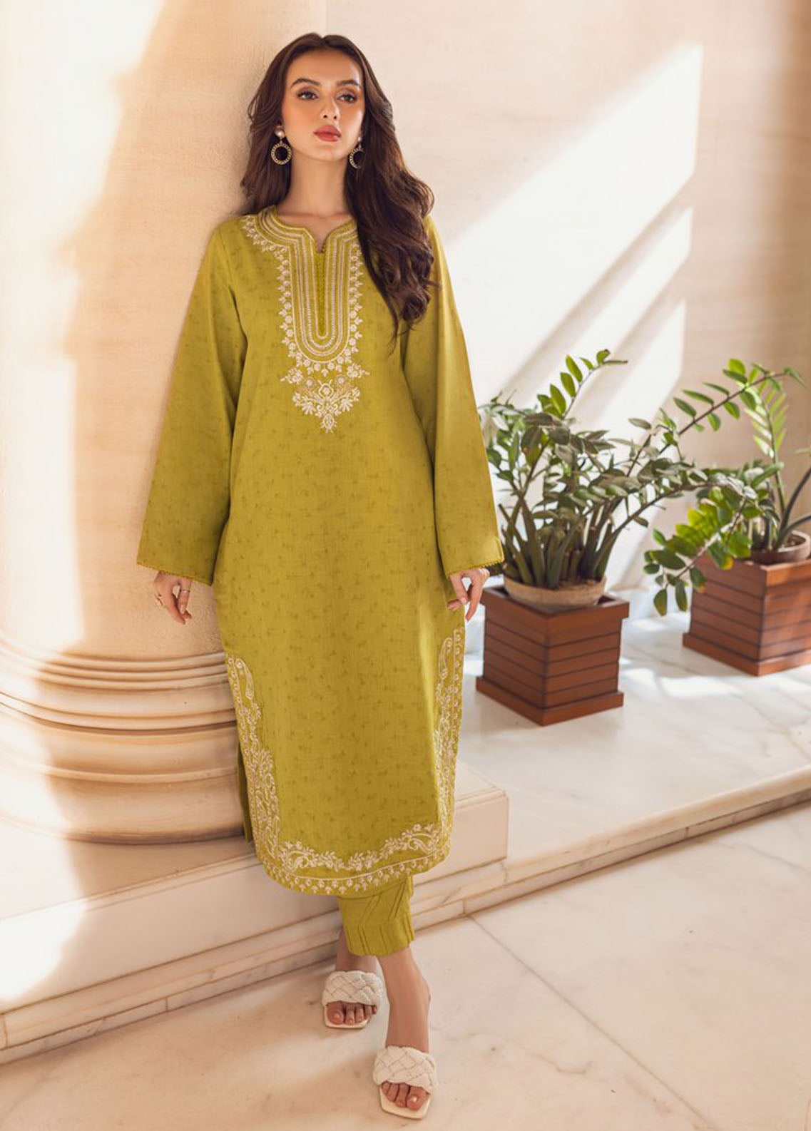 Asim Jofa Essential Unstitched Lawn Collection 2023 AJP-10