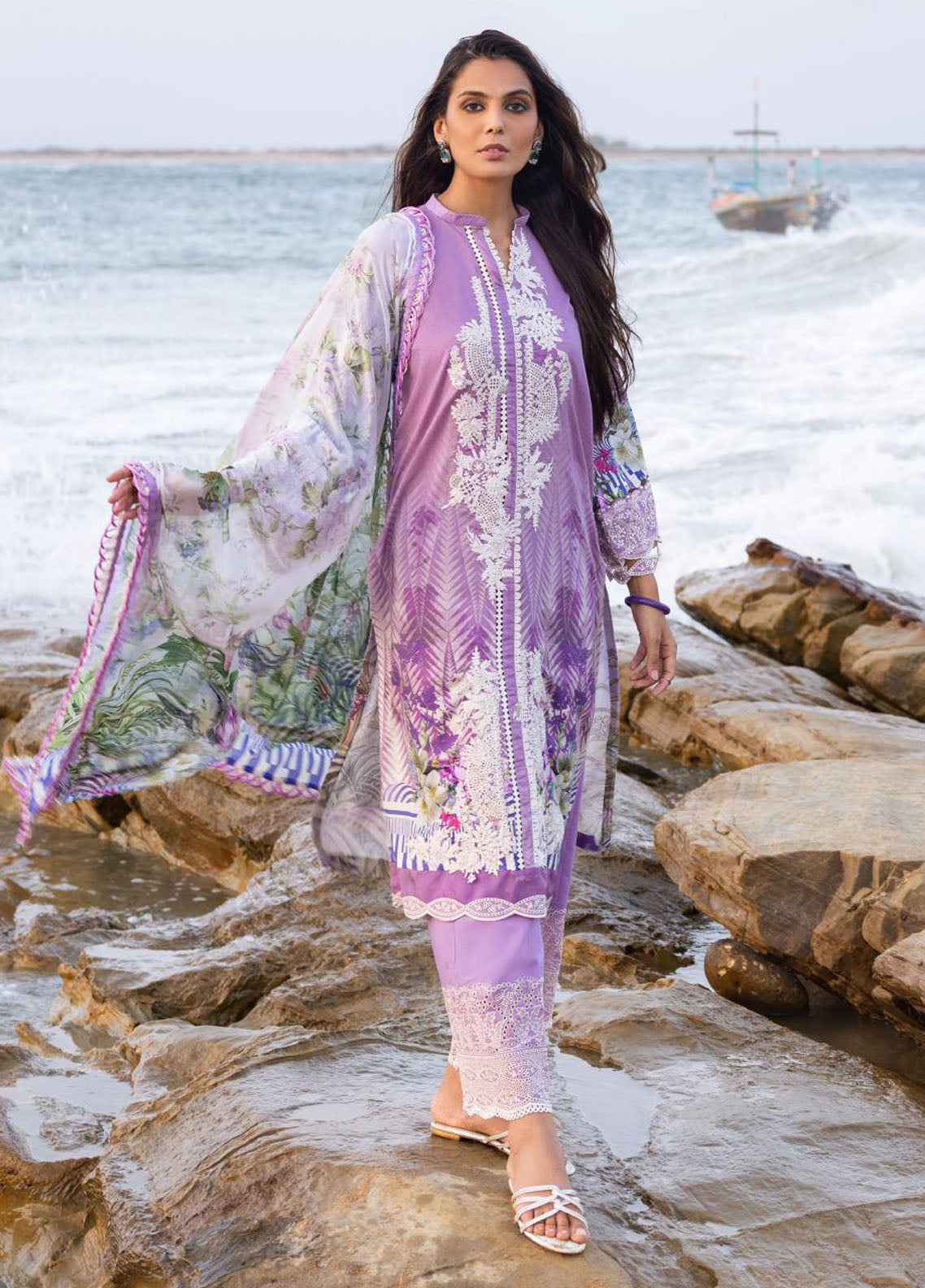 Elaf Signature Embroidered Lawn Collection 2023 ESC-06B