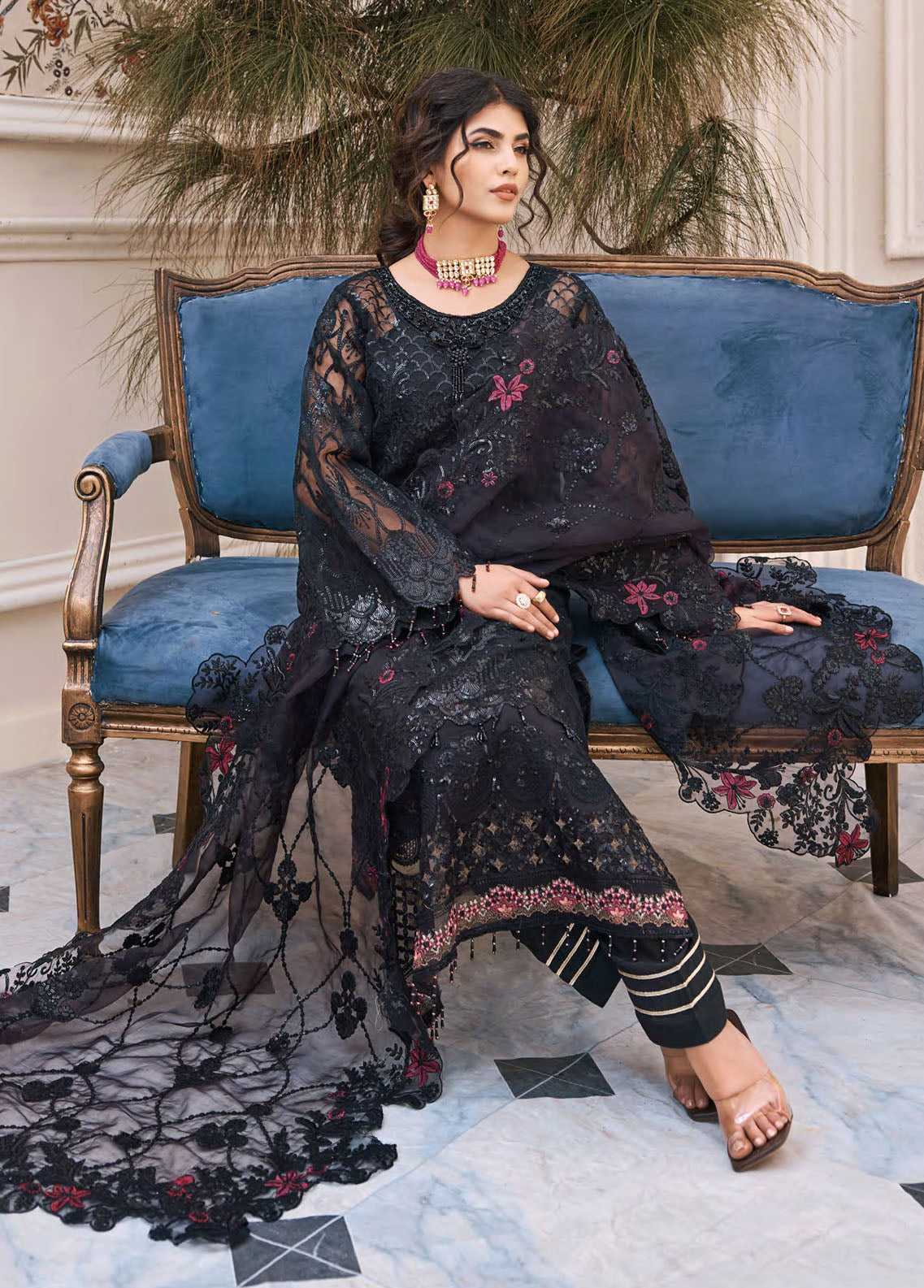 Eshaal By Emaan Adeel Luxury Collection 2023 ESH-05