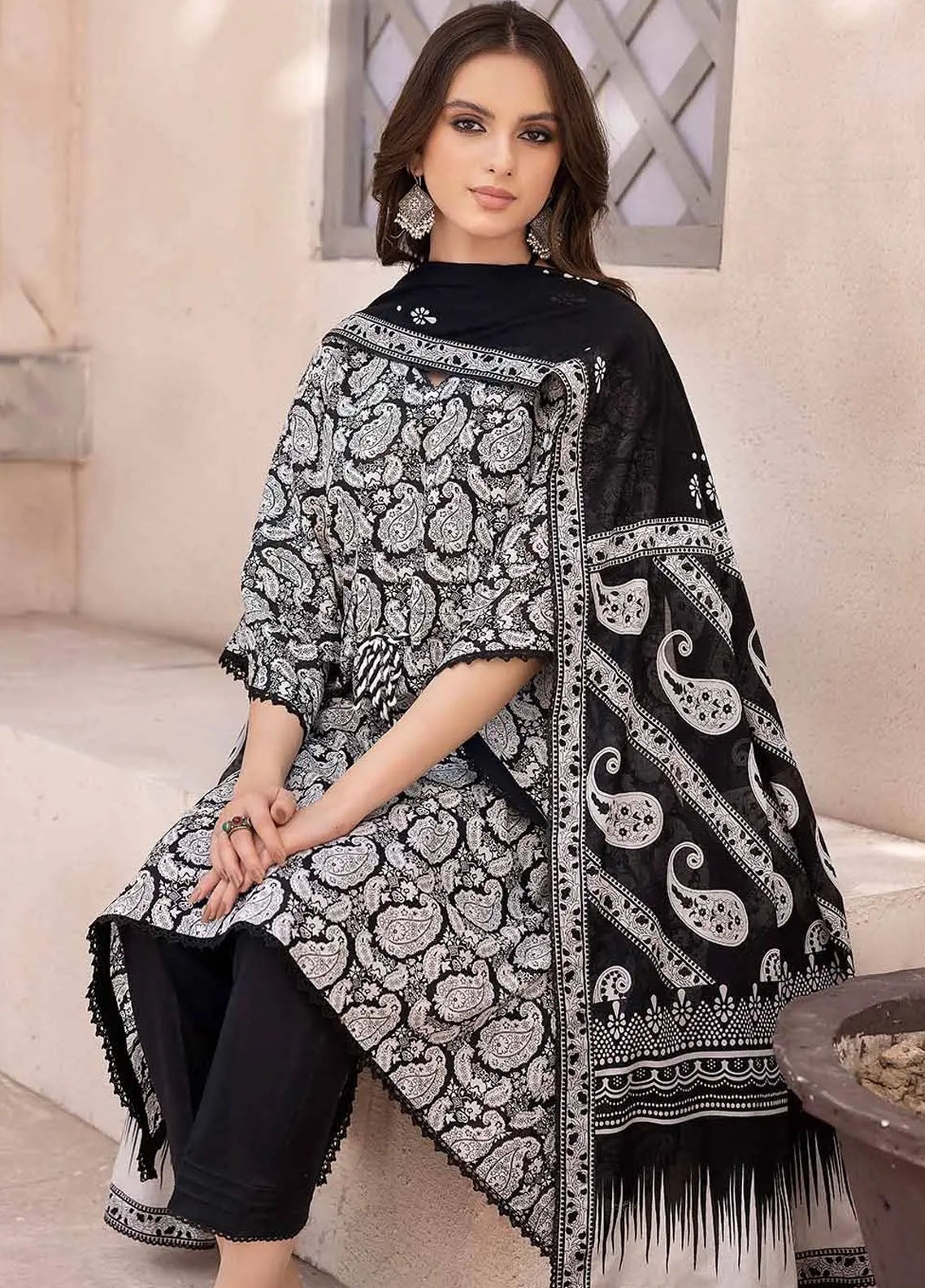 Gul Ahmed Black & White Unstitched Lawn Collection 2023 B-32027