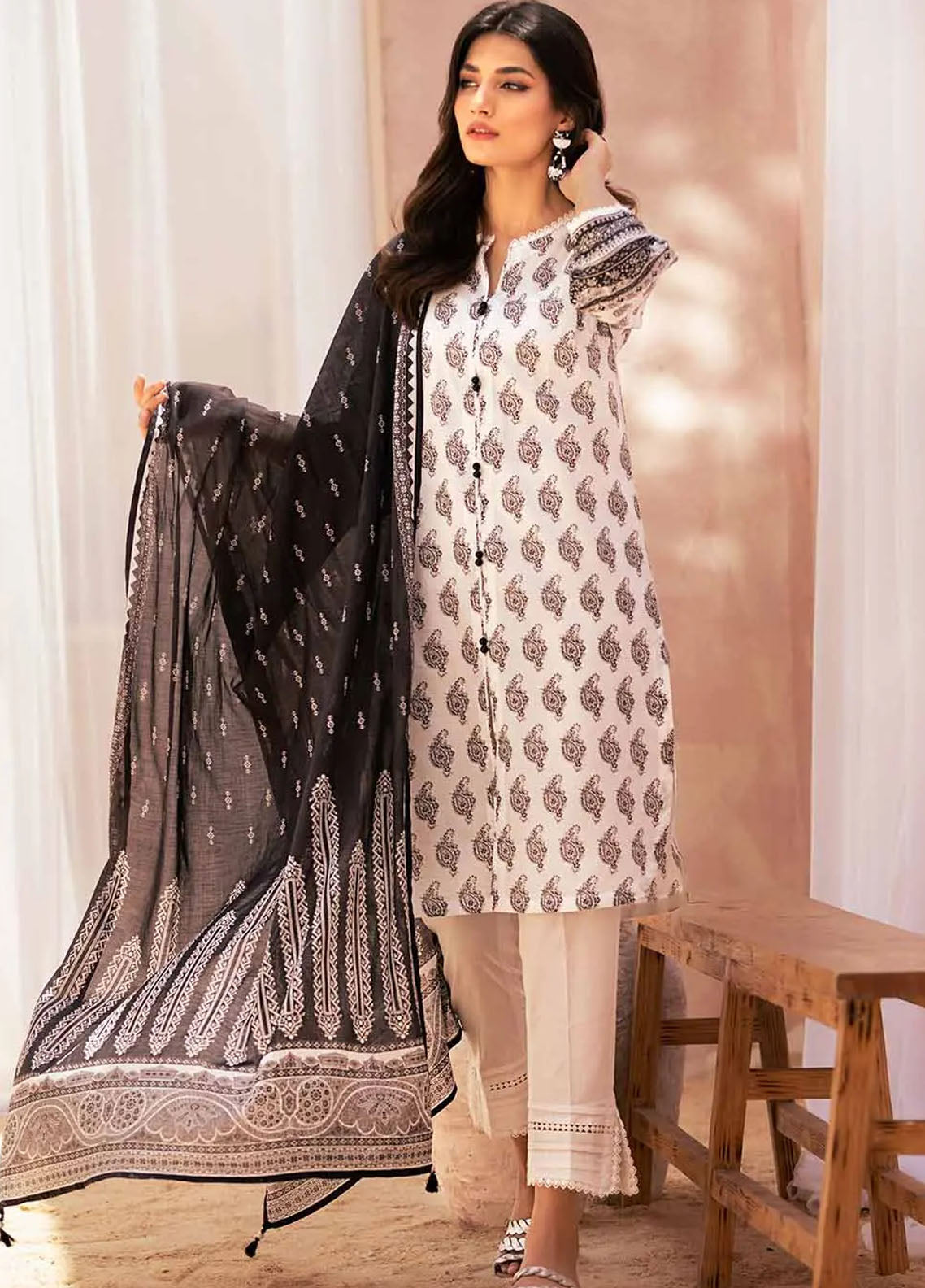 Gul Ahmed Black & White Unstitched Lawn Collection 2023 B-32028