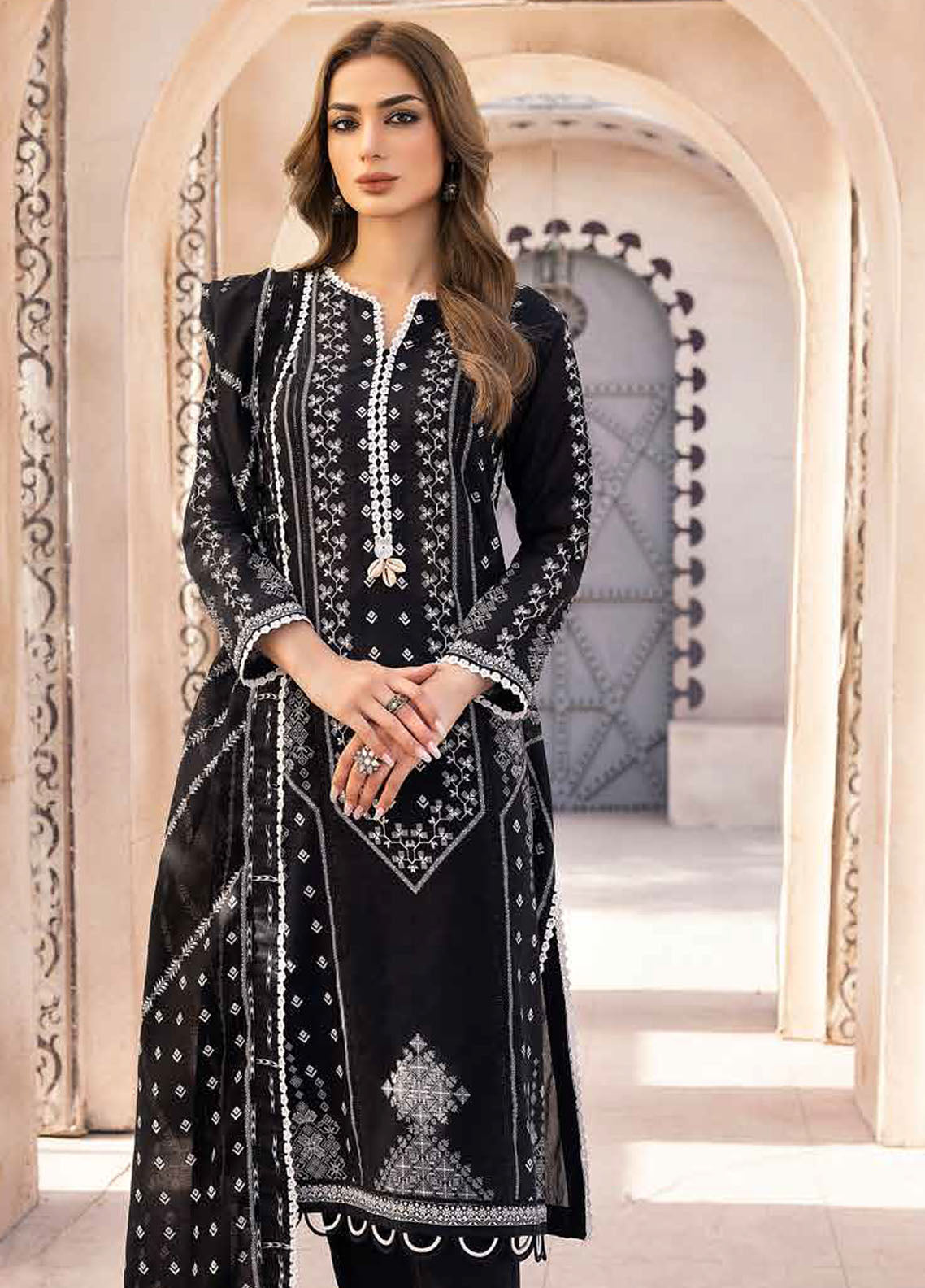 Gul Ahmed Black & White Unstitched Lawn Collection 2023 32035