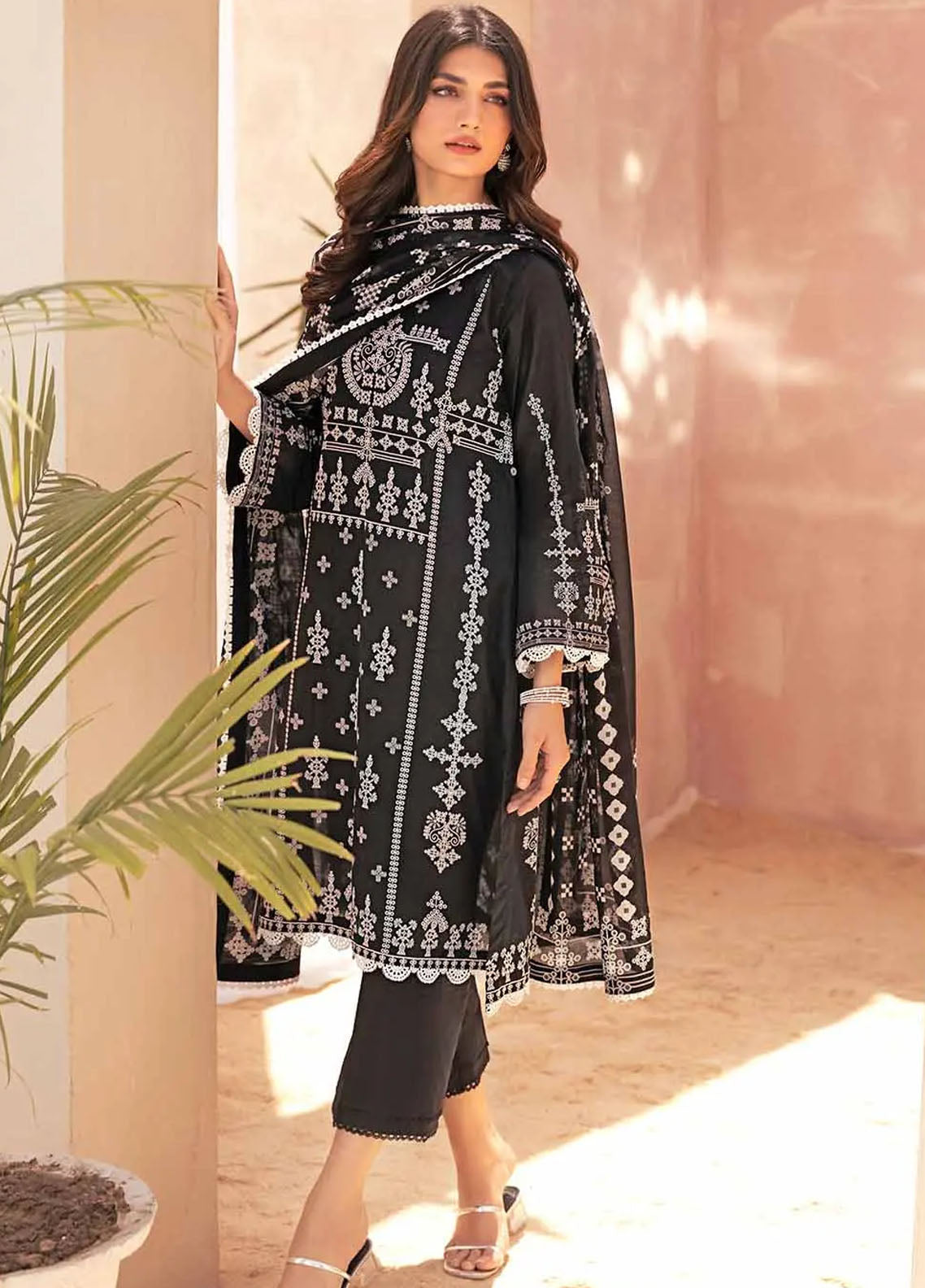 Gul Ahmed Black & White Unstitched Lawn Collection 2023 B-32038