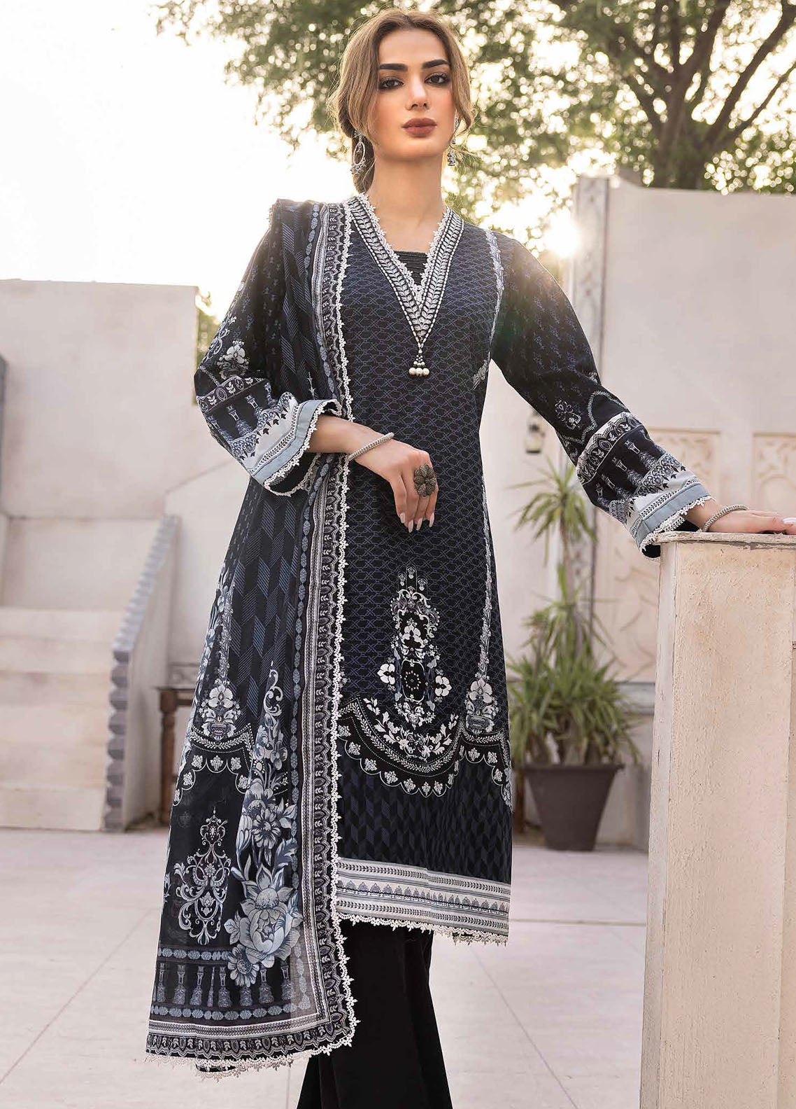 Gul Ahmed Black & White Unstitched Lawn Collection 2023 B-32024