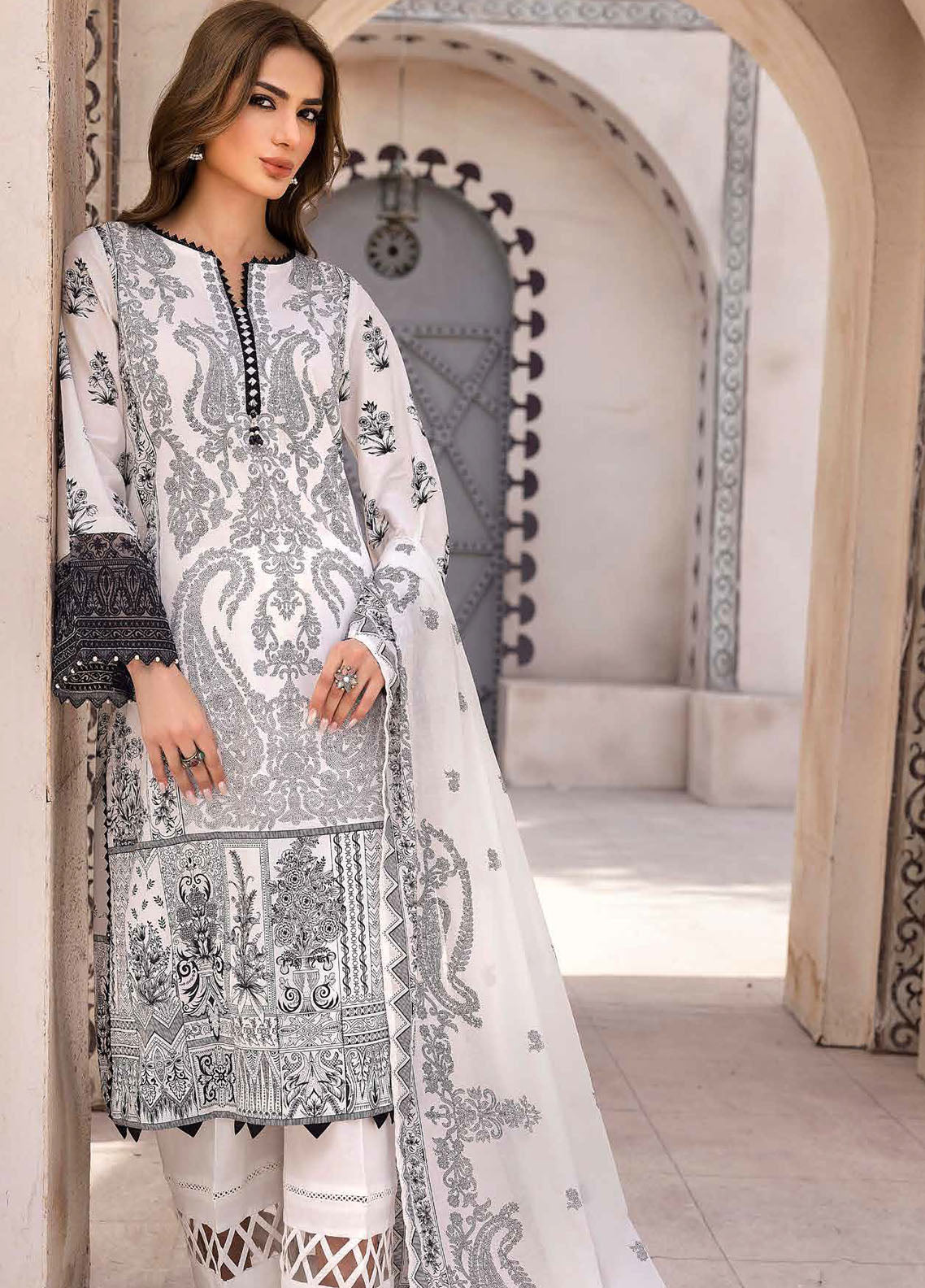 Gul Ahmed Black & White Unstitched Lawn Collection 2023 B-32034