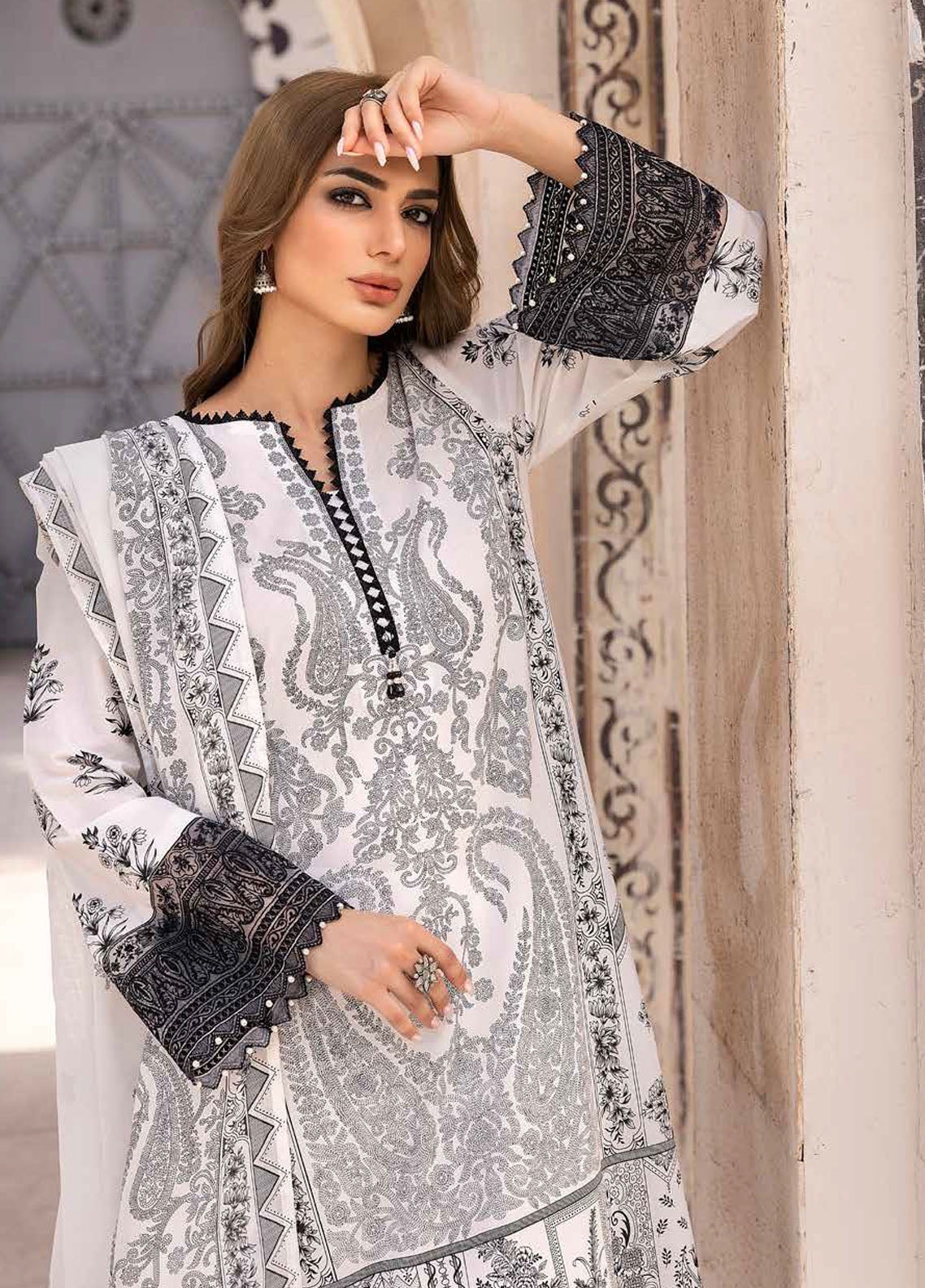 Gul Ahmed Black & White Unstitched Lawn Collection 2023 B-32034