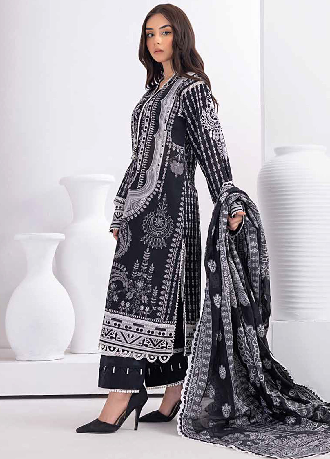 Gul Ahmed Black & White Unstitched Lawn Collection 2023 MJ-32062