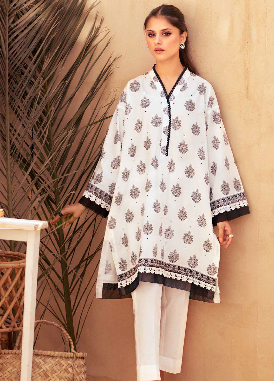 Gul Ahmed Black & White Unstitched Lawn Collection 2023 BT-32006