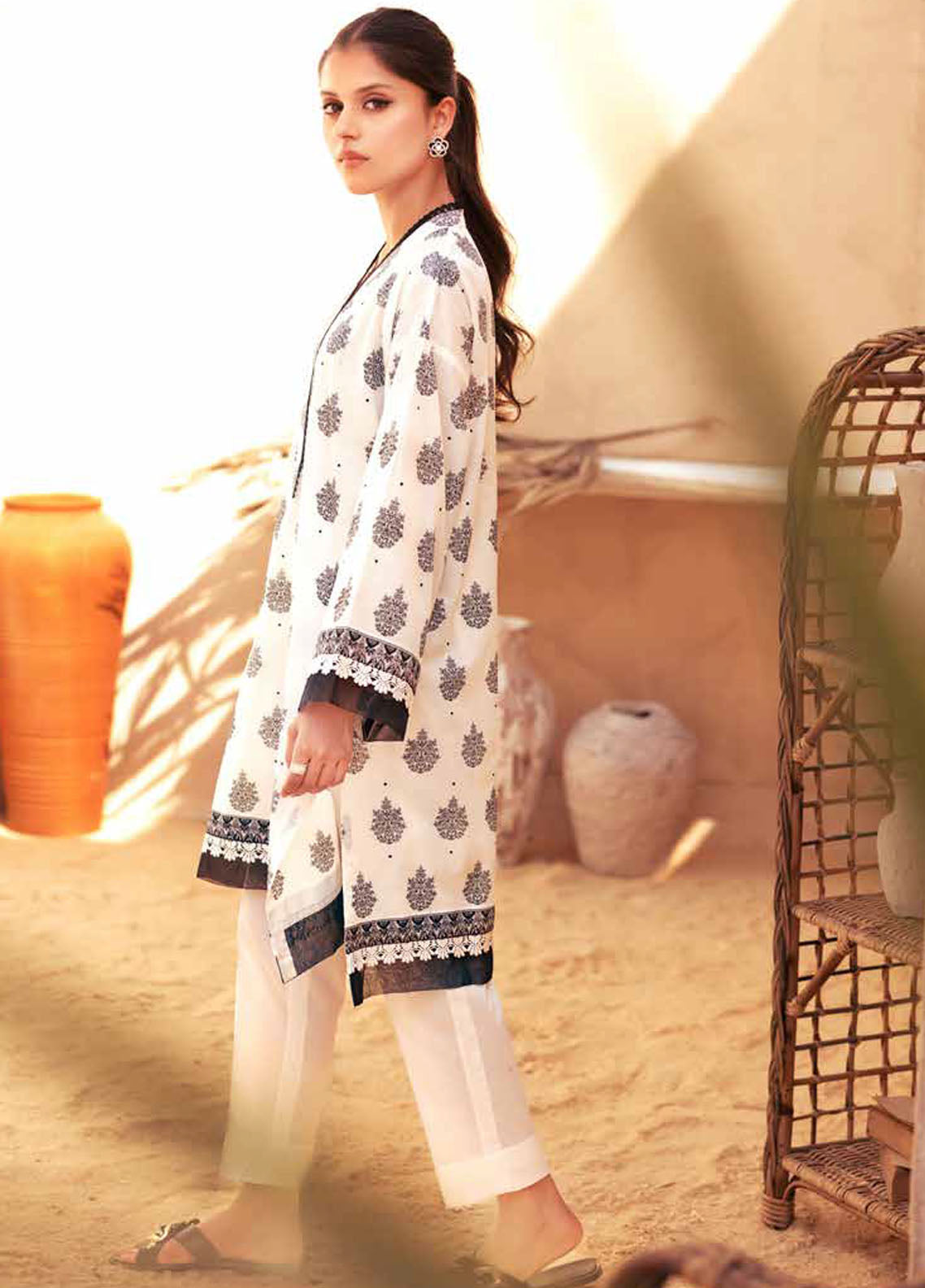 Gul Ahmed Black & White Unstitched Lawn Collection 2023 BT-32006