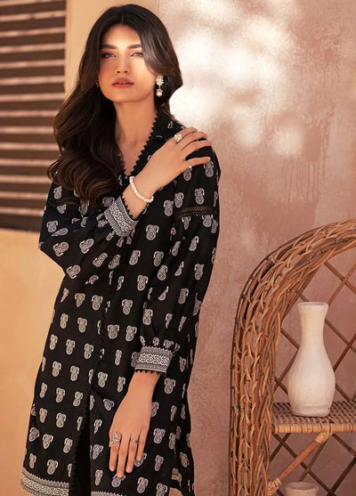 Gul Ahmed Black & White Unstitched Lawn Collection 2023 BT-32008