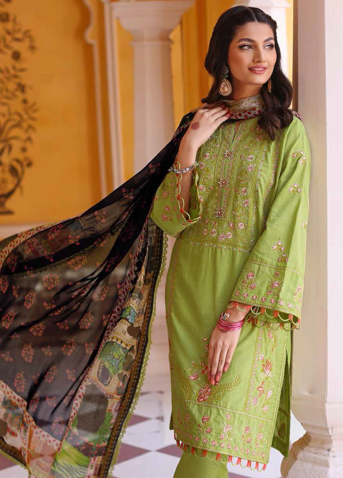 Gul Ahmed Festive Eid Collection 2023 SSM-32012