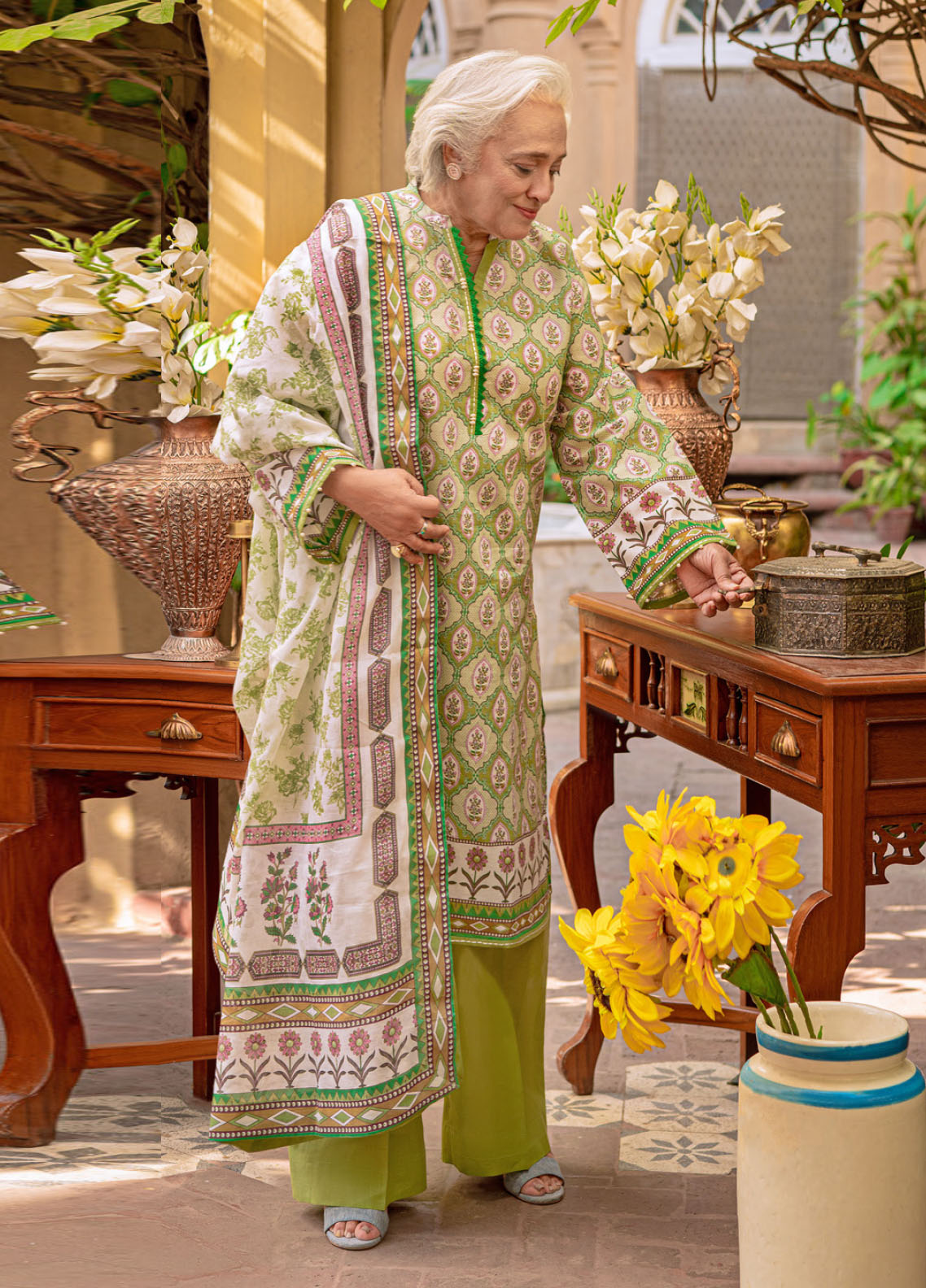 Gul Ahmed Mother Lawn Summer Collection 2023 CL-32081A