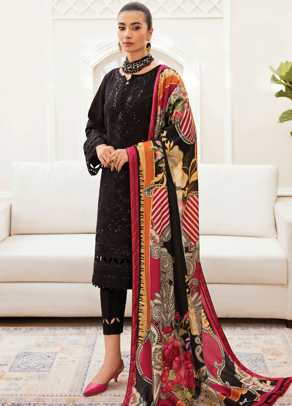 Gulaal Luxury Lawn Collection 2023 Vol-2 D-07 Aaniah