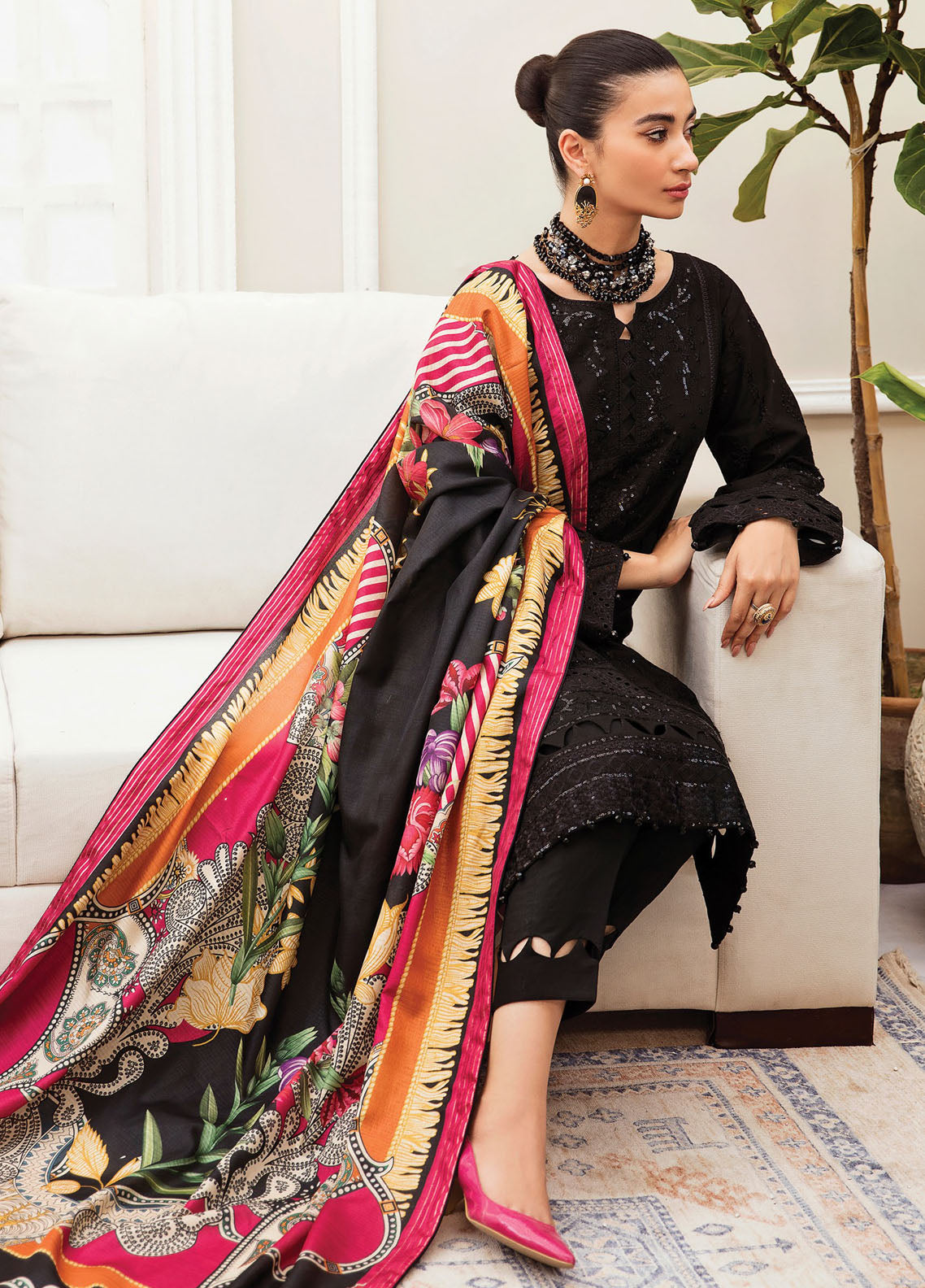 Gulaal Luxury Lawn Collection 2023 Vol-2 D-07 Aaniah