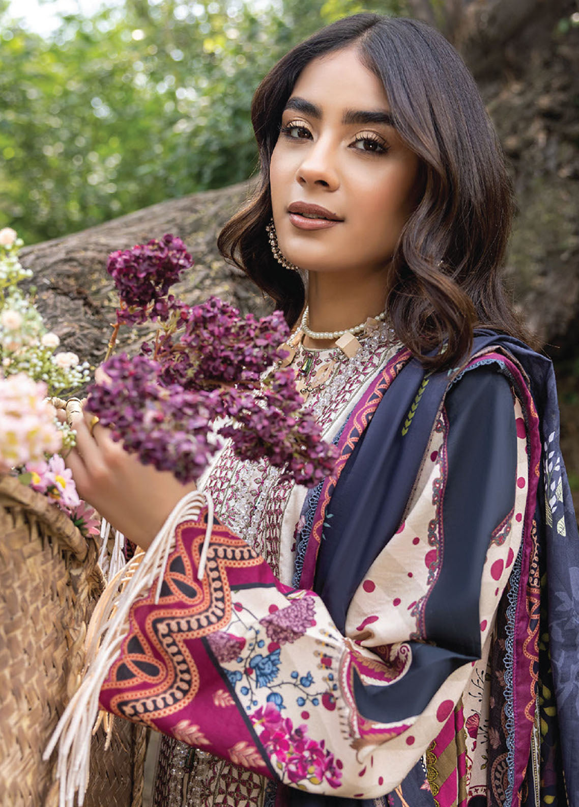 Iris By Humdum Unstitched Lawn Collection 2023 D-04