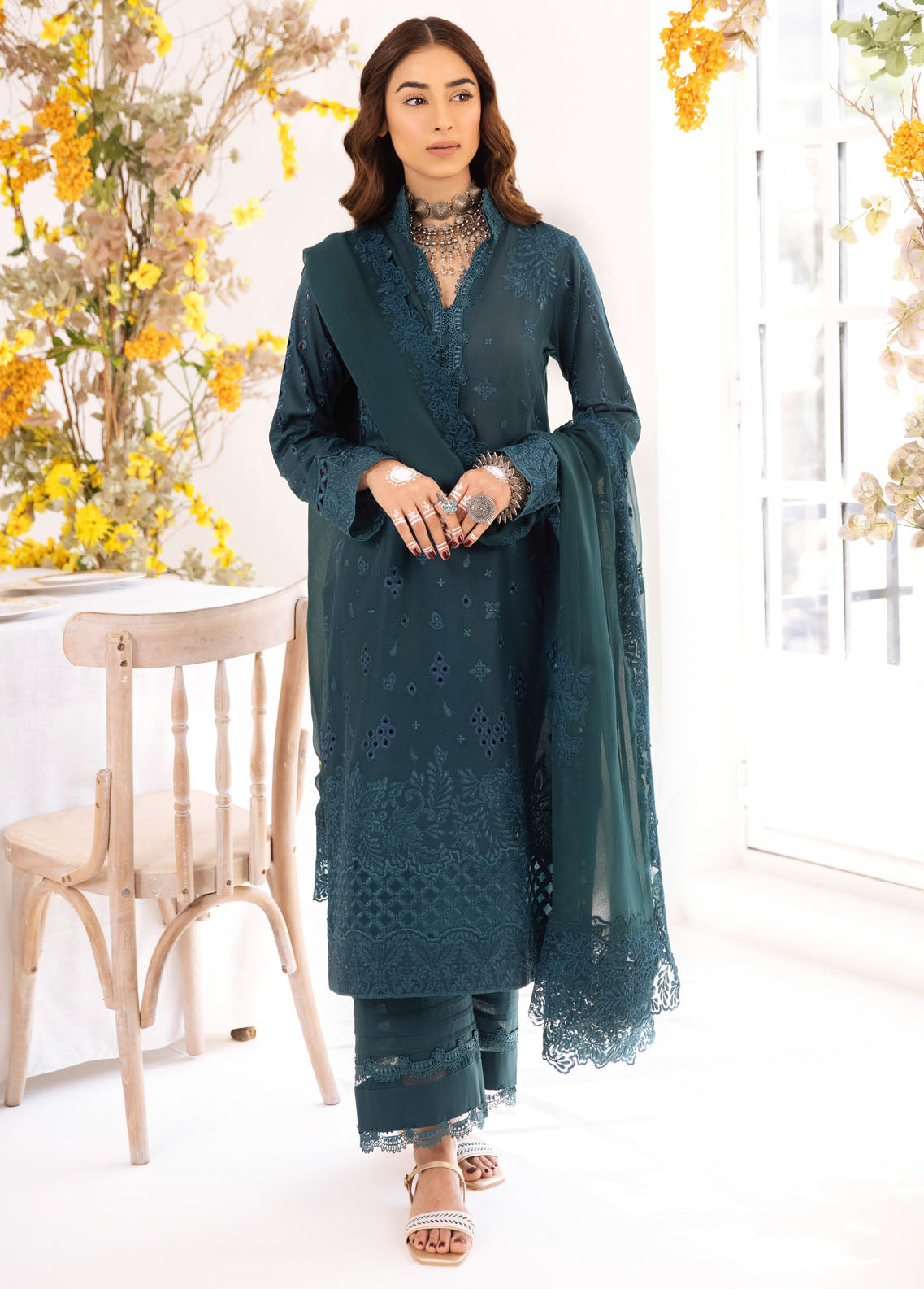 Iznik Unstitched Festive Lawn Eid Edition 2023 IE-03 Hushaima