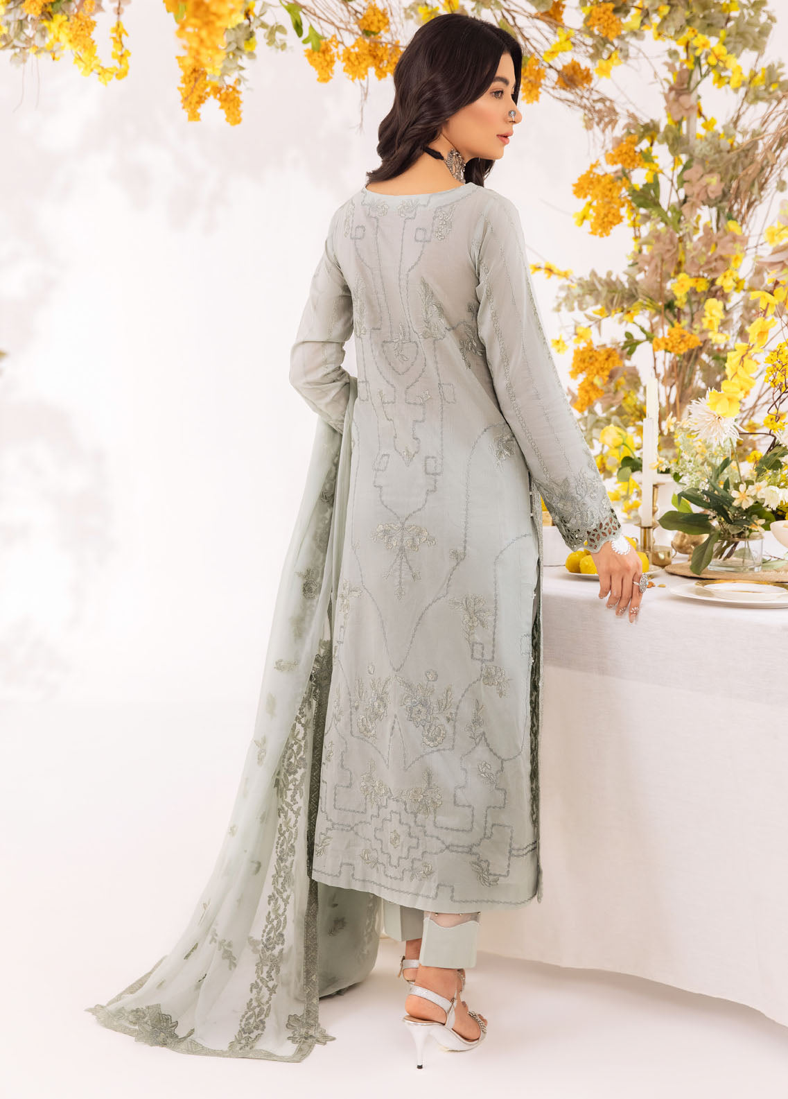 Iznik Unstitched Festive Lawn Eid Edition 2023 IE-05 Sharleez