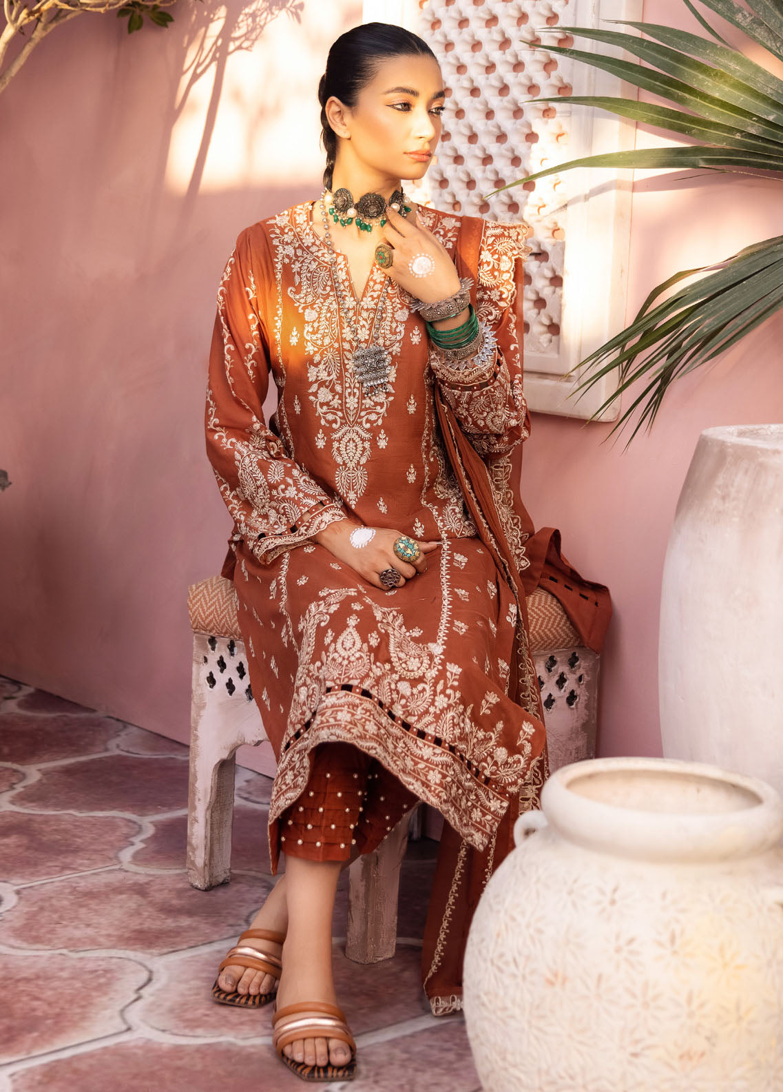 Iznik Unstitched Festive Lawn Eid Edition 2023 IE-08 Abdar