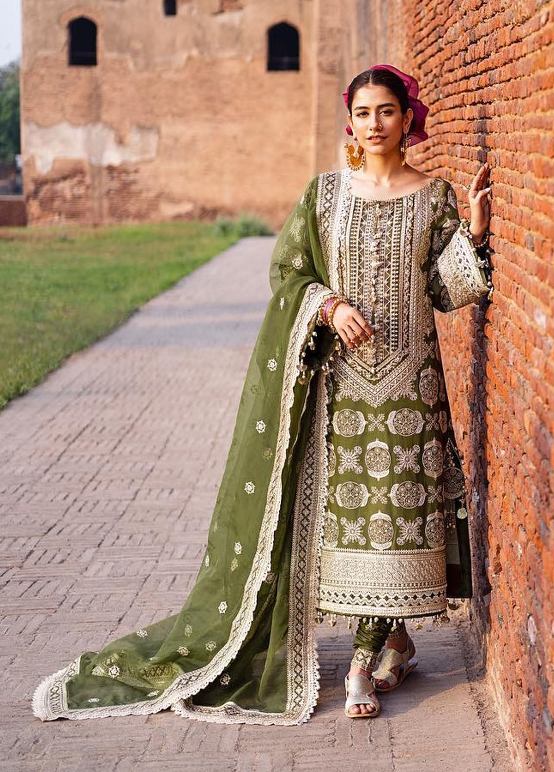 MNR Baad-e-Nau Bahaar Festive Eid Lawn Collection 2023 Champa