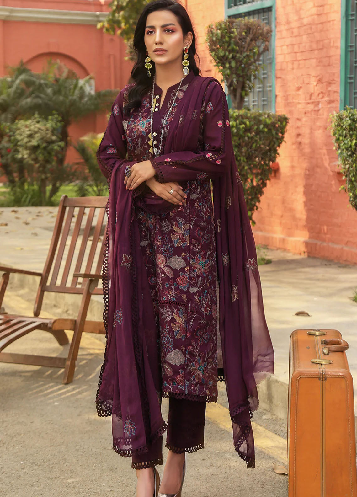 Mahnur Embroidered Lawn Suits Unstitched 3 Piece MN23L-V2 D-02 - Summer Collection