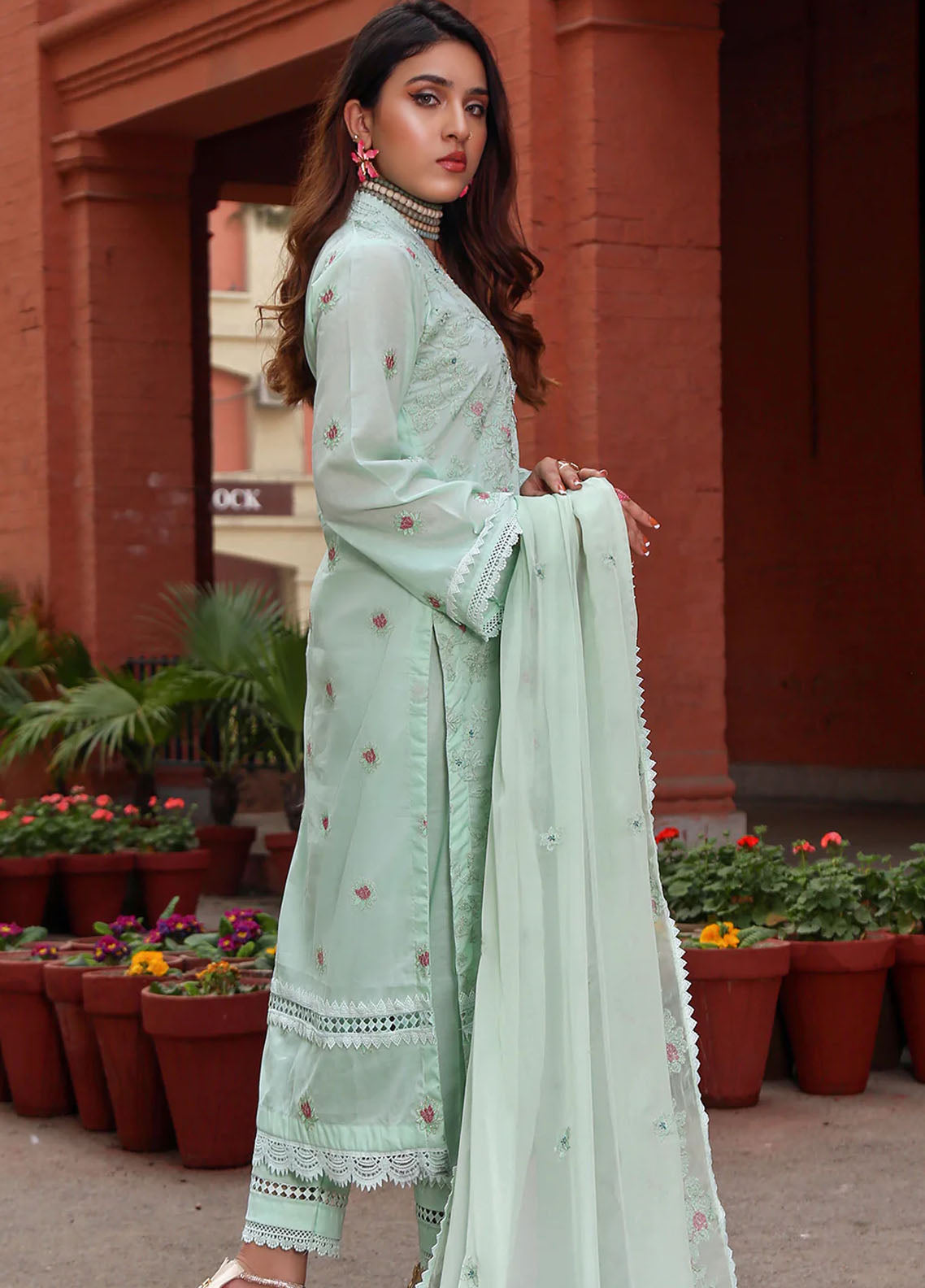 Mahnur Embroidered Lawn Suits Unstitched 3 Piece MN23L-V2 D-10 - Summer Collection