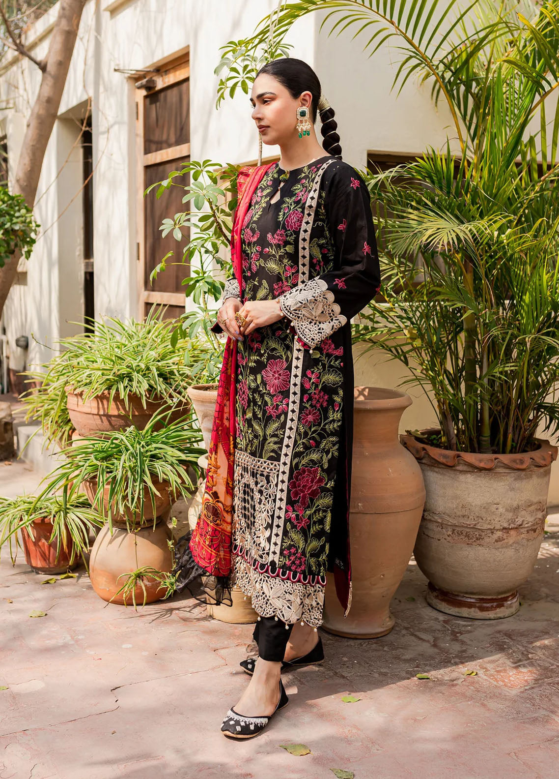 Naayas Embroidered Summer Lawn Collection NA23SL Merak