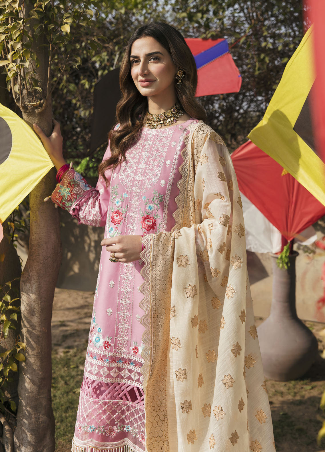 Parishay Luxury Lawn Collection 2023 PR23LL D-10