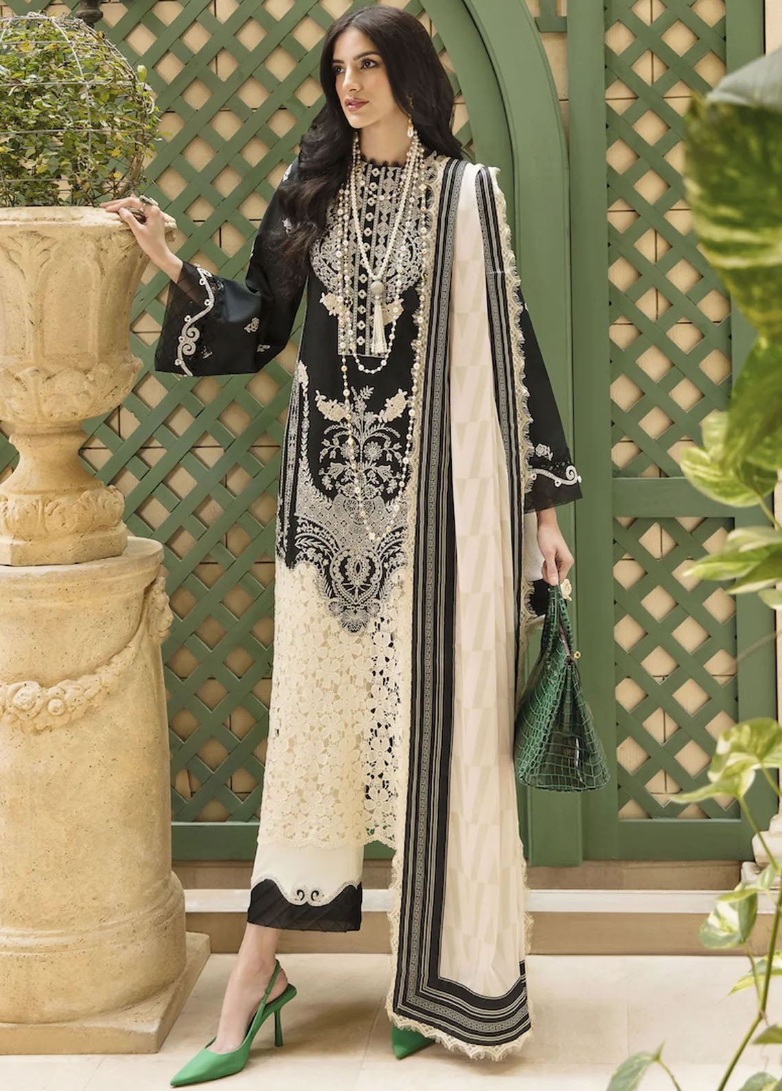Sable Vogue Embroidered Lawn Suits Unstitched 3 Piece SV23L SL-14-23-V1 THEA - Luxury Collection